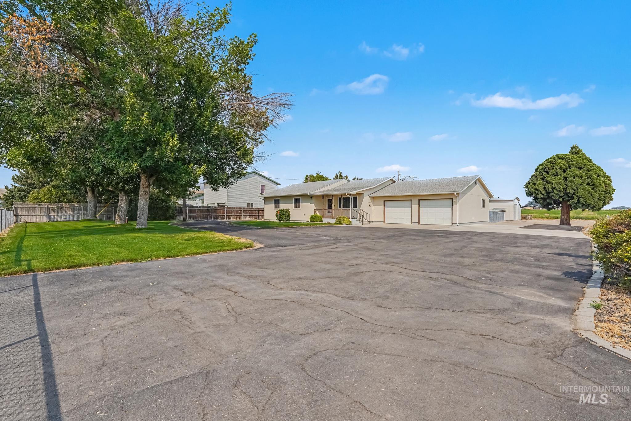 3620 UA Ave, Emmett, Idaho 83617, 3 Bedrooms, 2.5 Bathrooms, Residential For Sale, Price $800,000, 98985840