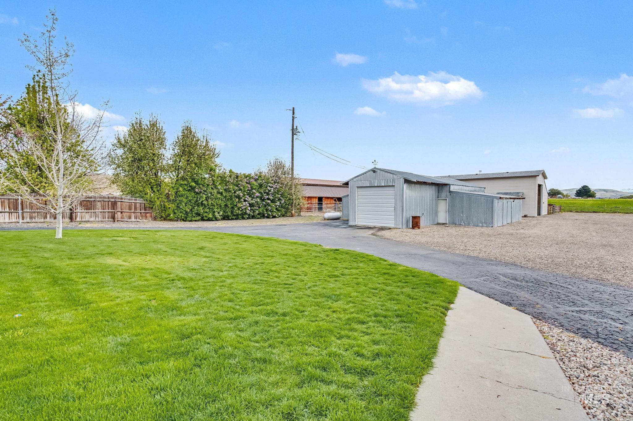 3620 UA Ave, Emmett, Idaho 83617, 3 Bedrooms, 2.5 Bathrooms, Residential For Sale, Price $800,000, 98985840