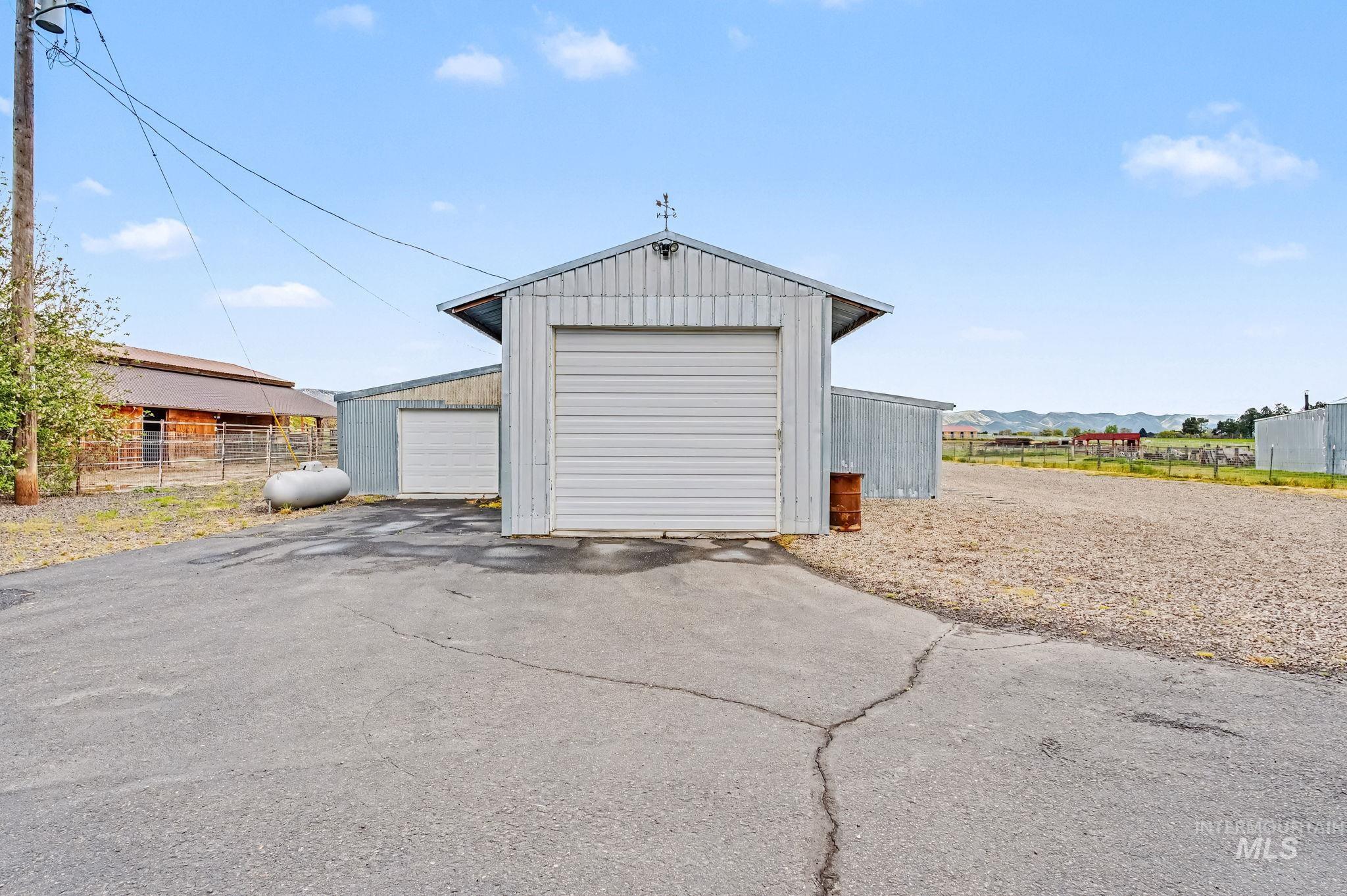 3620 UA Ave, Emmett, Idaho 83617, 3 Bedrooms, 2.5 Bathrooms, Residential For Sale, Price $800,000, 98985840