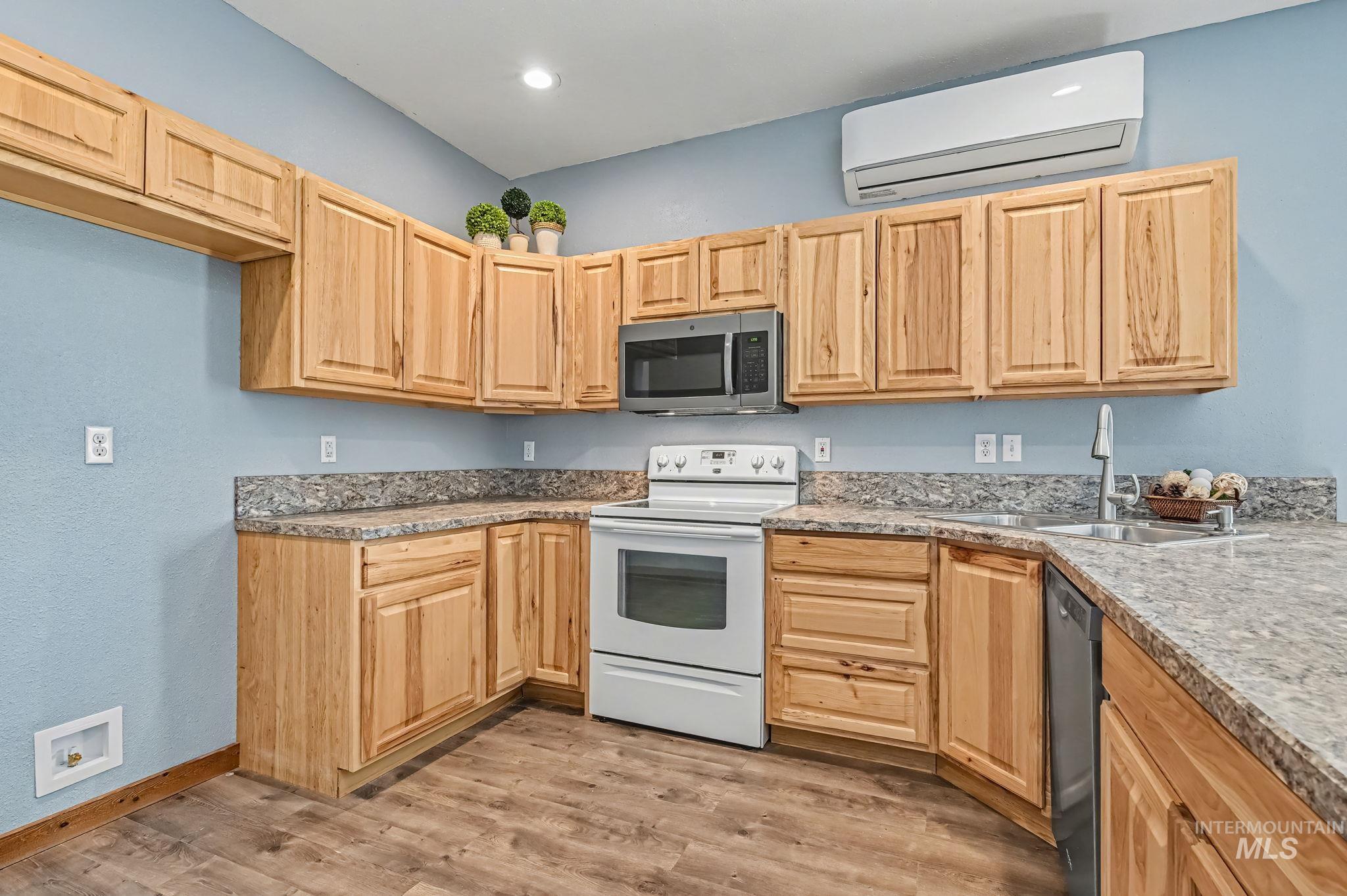 3620 UA Ave, Emmett, Idaho 83617, 3 Bedrooms, 2.5 Bathrooms, Residential For Sale, Price $949,900,MLS 98985840