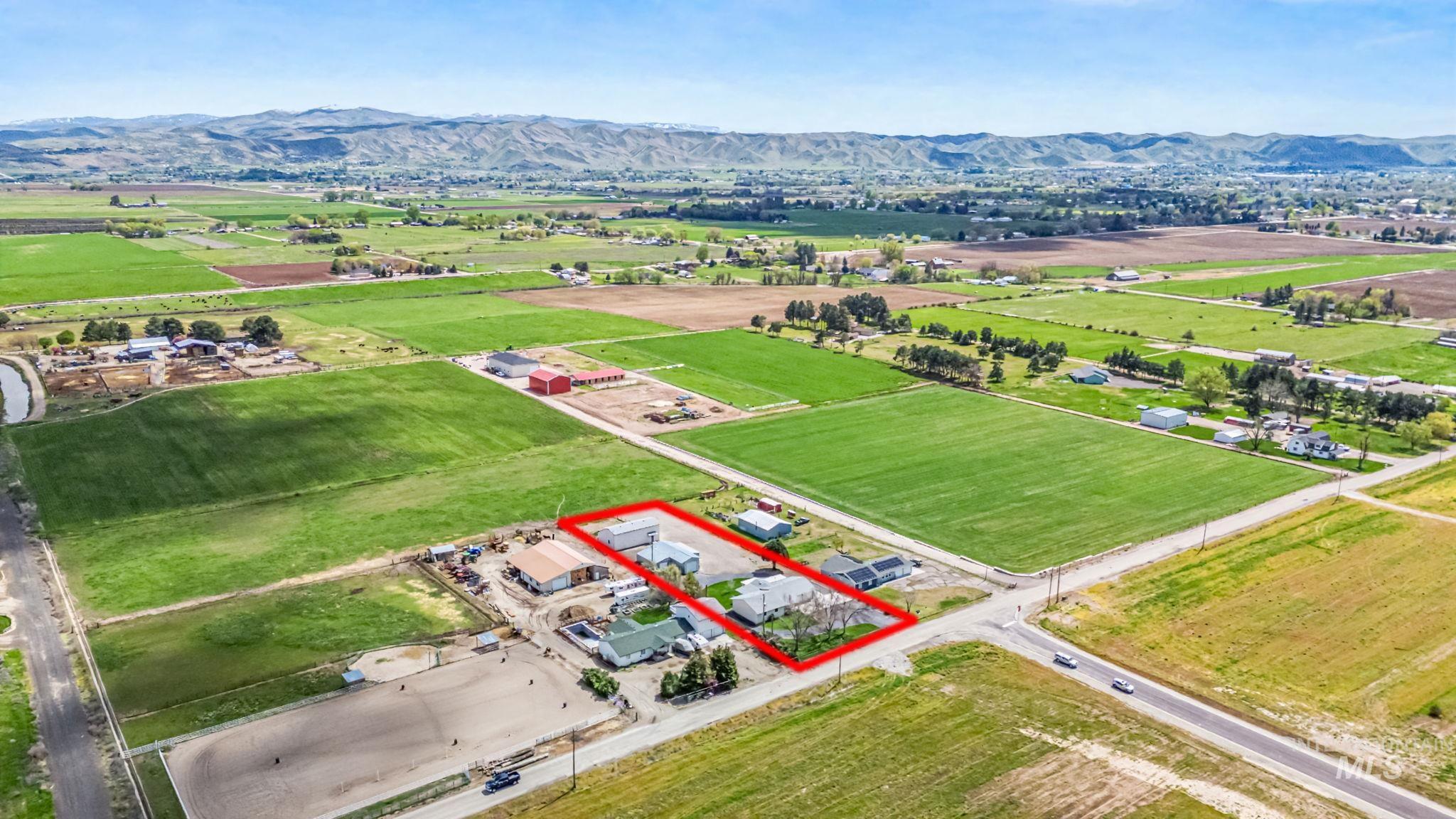 3620 UA Ave, Emmett, Idaho 83617, 3 Bedrooms, 2.5 Bathrooms, Residential For Sale, Price $800,000, 98985840