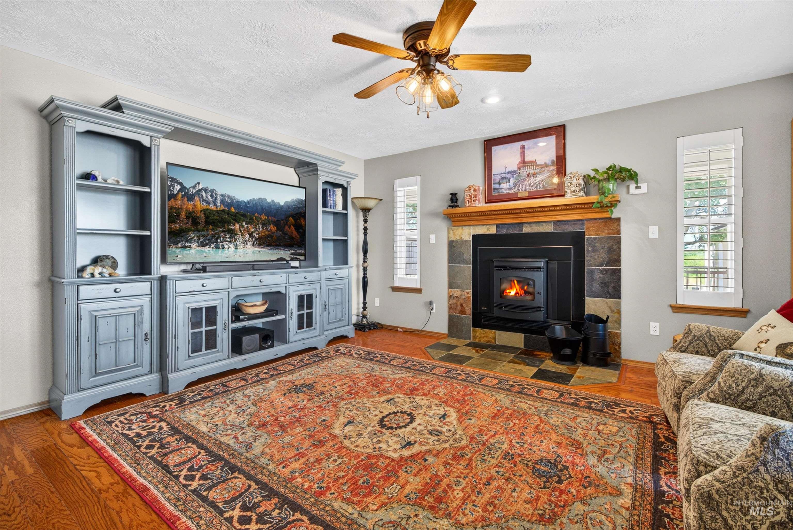 5471 Highway 52, New Plymouth, Idaho 83655, 4 Bedrooms, 3.5 Bathrooms, Residential For Sale, Price $749,900,MLS 98985841