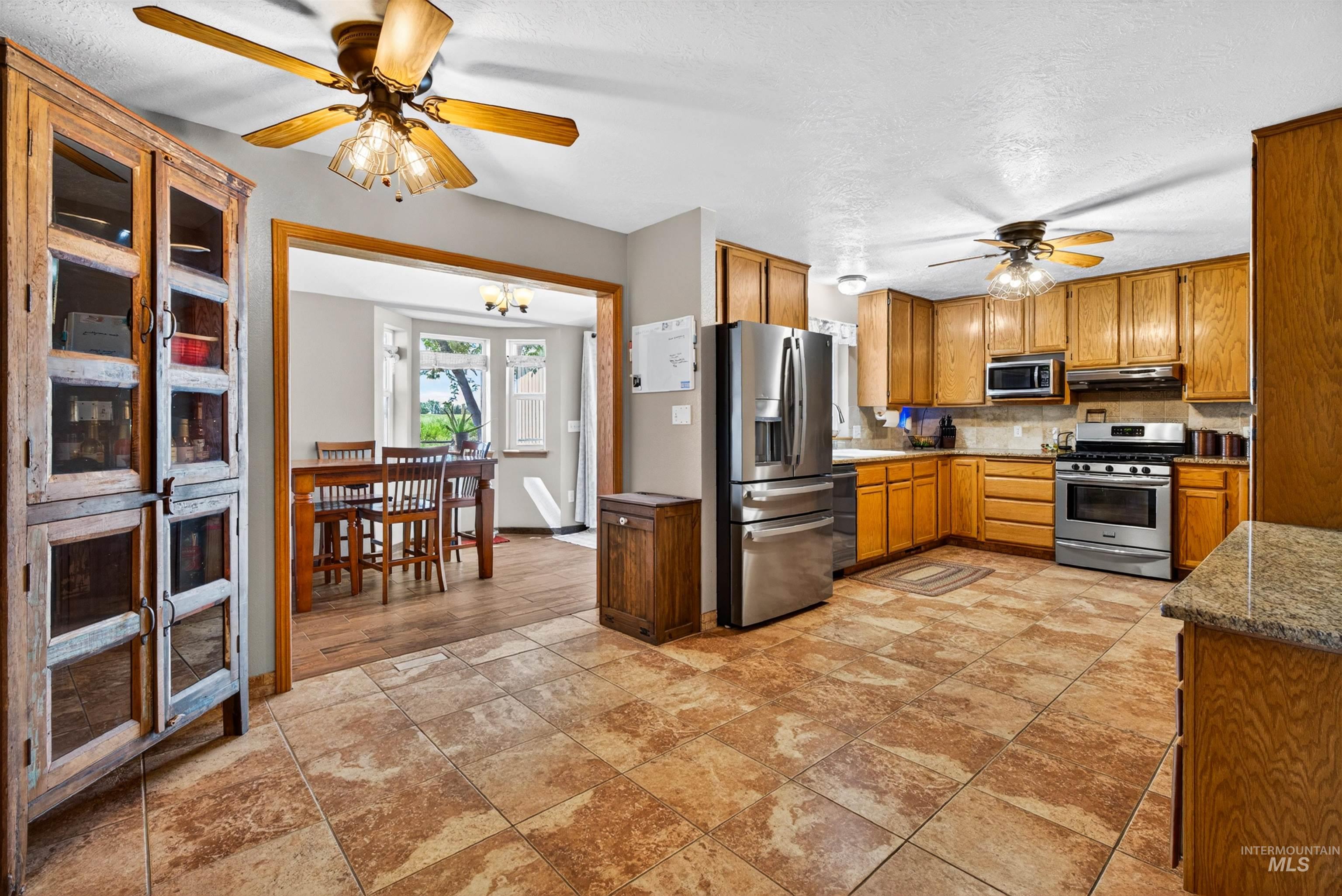 5471 Highway 52, New Plymouth, Idaho 83655, 4 Bedrooms, 3.5 Bathrooms, Residential For Sale, Price $749,900,MLS 98985841