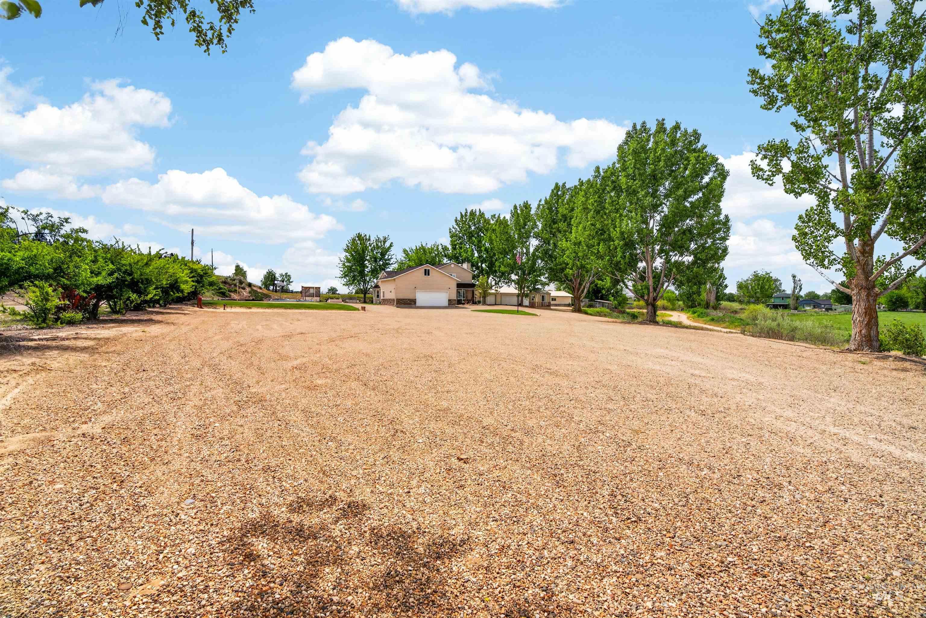 5471 Highway 52, New Plymouth, Idaho 83655, 4 Bedrooms, 3.5 Bathrooms, Residential For Sale, Price $749,900,MLS 98985841