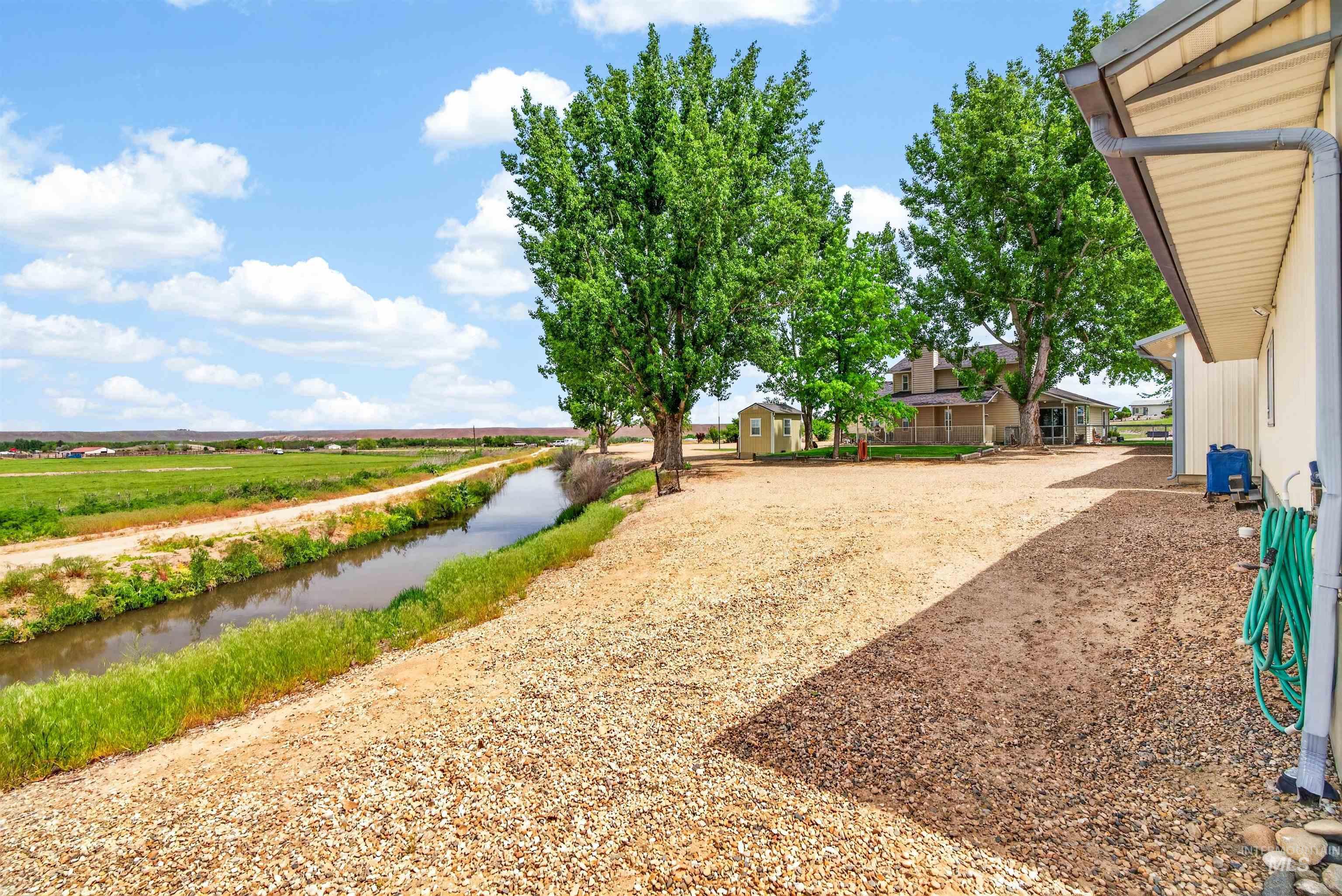 5471 Highway 52, New Plymouth, Idaho 83655, 4 Bedrooms, 3.5 Bathrooms, Residential For Sale, Price $749,900,MLS 98985841