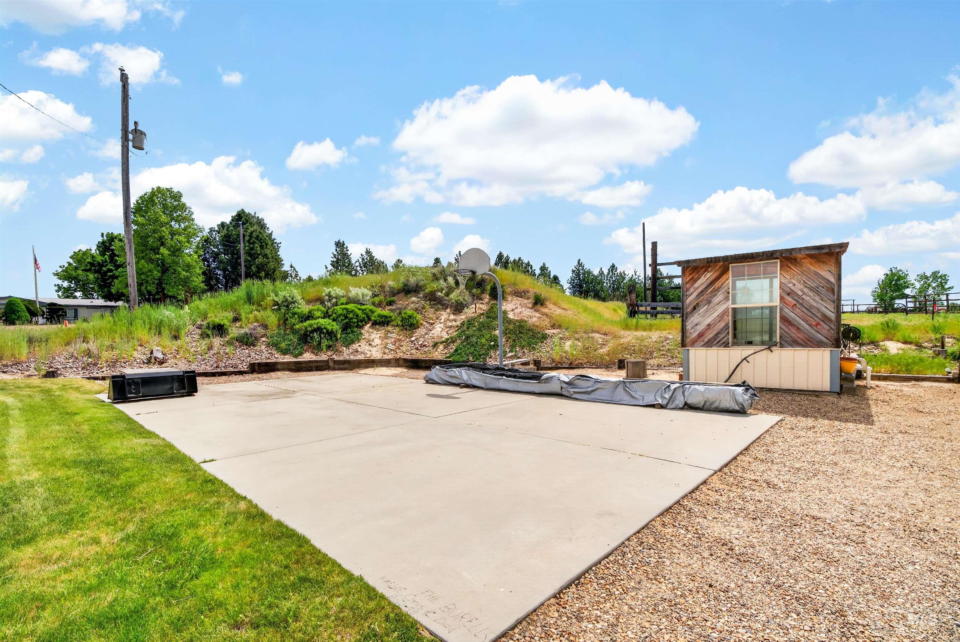 5471 Highway 52, New Plymouth, Idaho 83655, 4 Bedrooms, 3.5 Bathrooms, Residential For Sale, Price $749,900,MLS 98985841