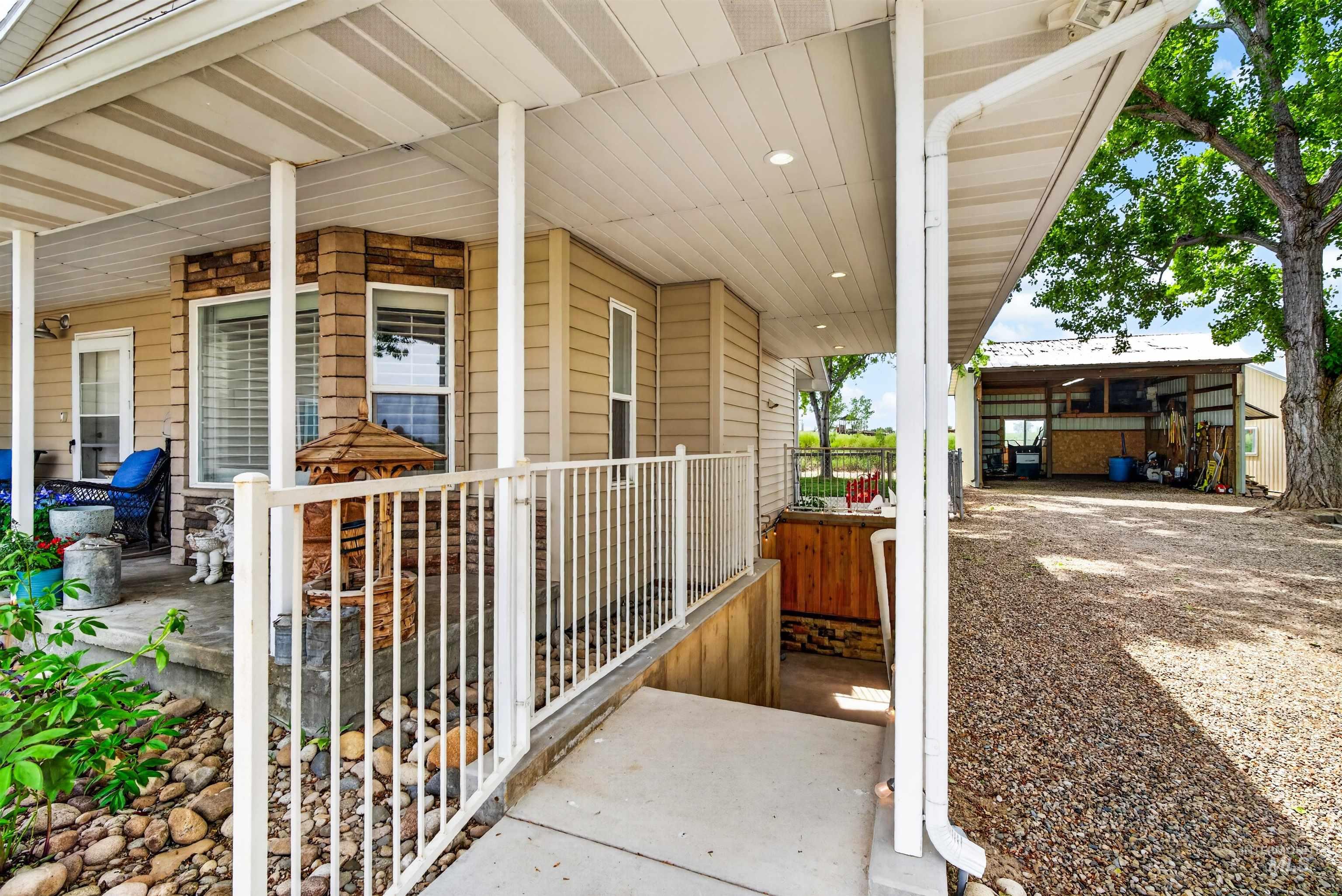 5471 Highway 52, New Plymouth, Idaho 83655, 4 Bedrooms, 3.5 Bathrooms, Residential For Sale, Price $749,900,MLS 98985841