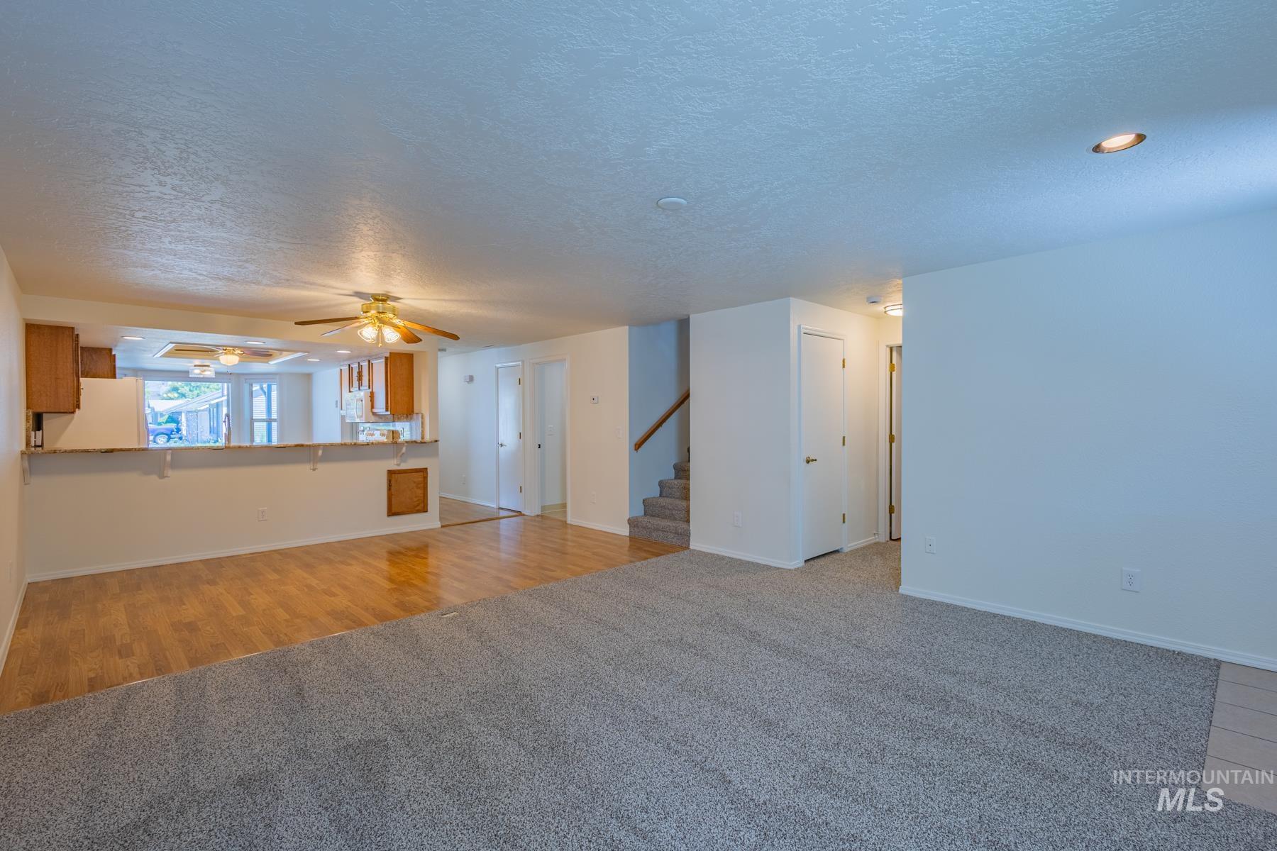 945 N Gossett Ave., Boise, Idaho 83704, 3 Bedrooms, 3 Bathrooms, Residential For Sale, Price $415,000,MLS 98985842