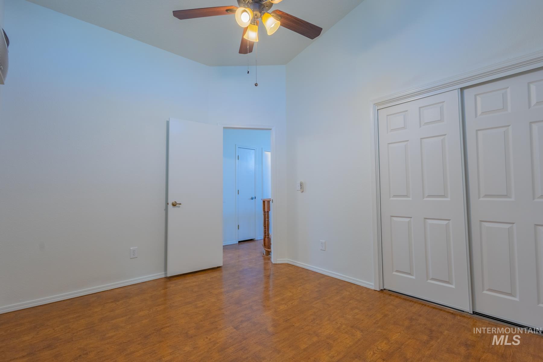 945 N Gossett Ave., Boise, Idaho 83704, 3 Bedrooms, 3 Bathrooms, Residential For Sale, Price $415,000,MLS 98985842