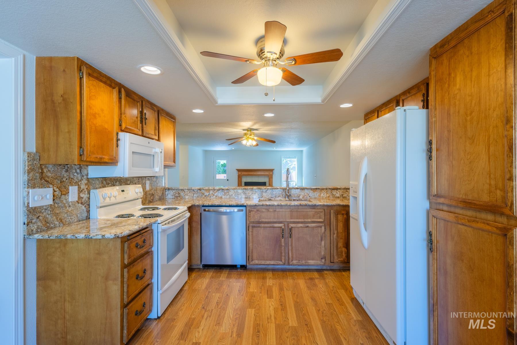 945 N Gossett Ave., Boise, Idaho 83704, 3 Bedrooms, 3 Bathrooms, Residential For Sale, Price $415,000,MLS 98985842
