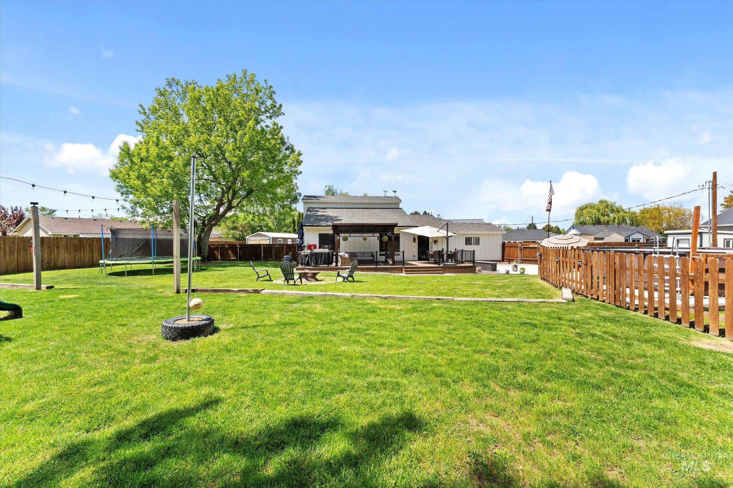 821 S Cove Ln, Nampa, Idaho 83686, 3 Bedrooms, 2 Bathrooms, Residential For Sale, Price $774,900,MLS 98985843