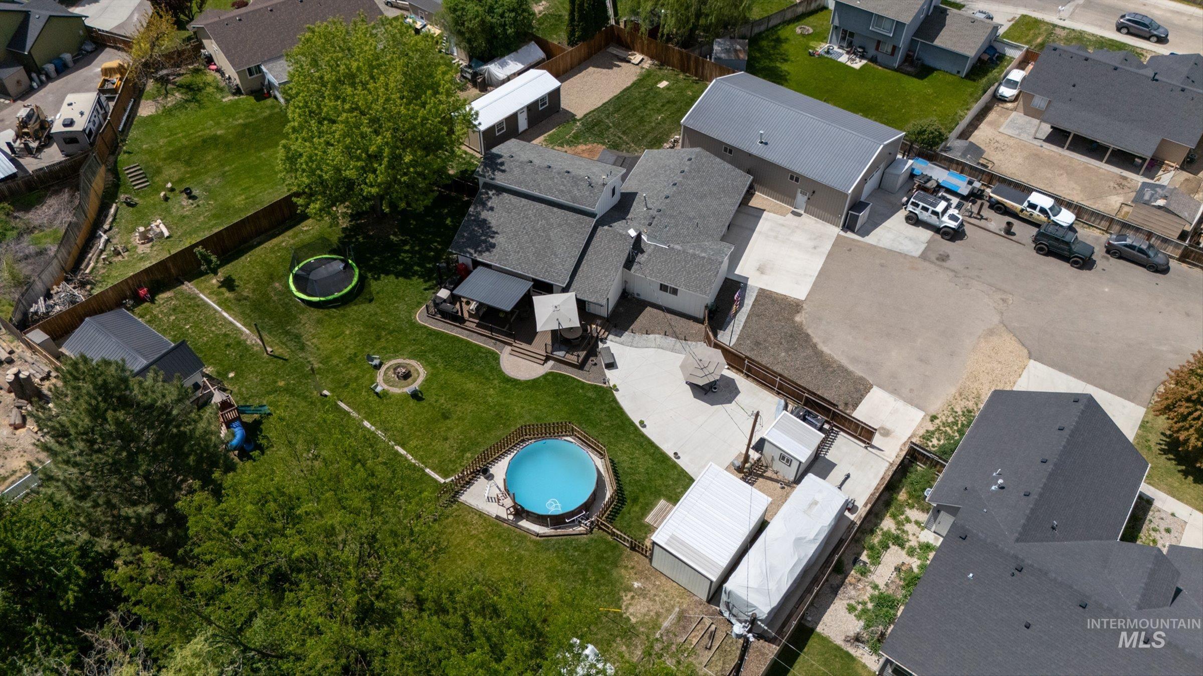 821 S Cove Ln, Nampa, Idaho 83686, 3 Bedrooms, 2 Bathrooms, Residential For Sale, Price $774,900,MLS 98985843