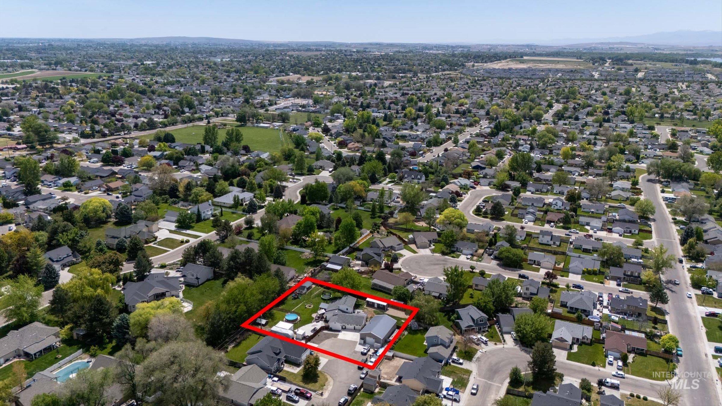 821 S Cove Ln, Nampa, Idaho 83686, 3 Bedrooms, 2 Bathrooms, Residential For Sale, Price $774,900,MLS 98985843