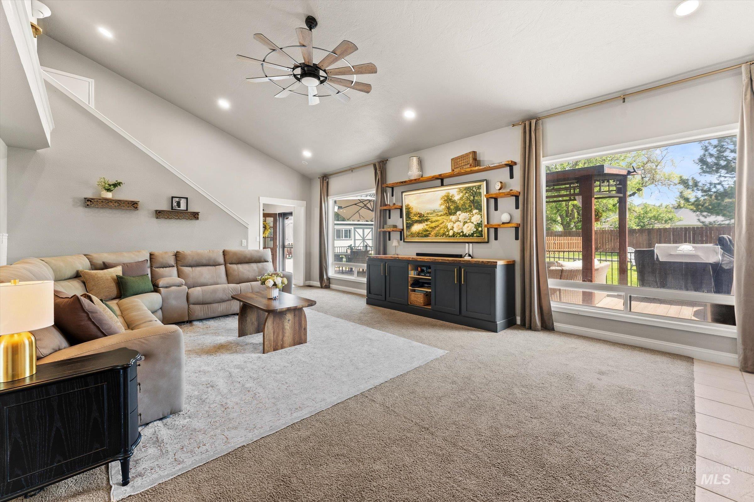 821 S Cove Ln, Nampa, Idaho 83686, 3 Bedrooms, 2 Bathrooms, Residential For Sale, Price $774,900,MLS 98985843