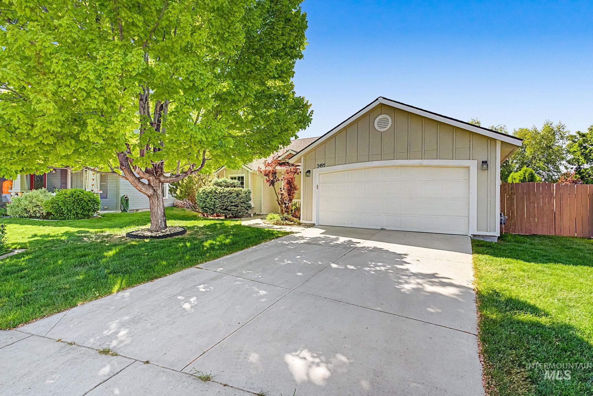 3495 Lezana, Meridian, Idaho 83642, 4 Bedrooms, 2 Bathrooms, Residential For Sale, Price $449,900,MLS 98985844