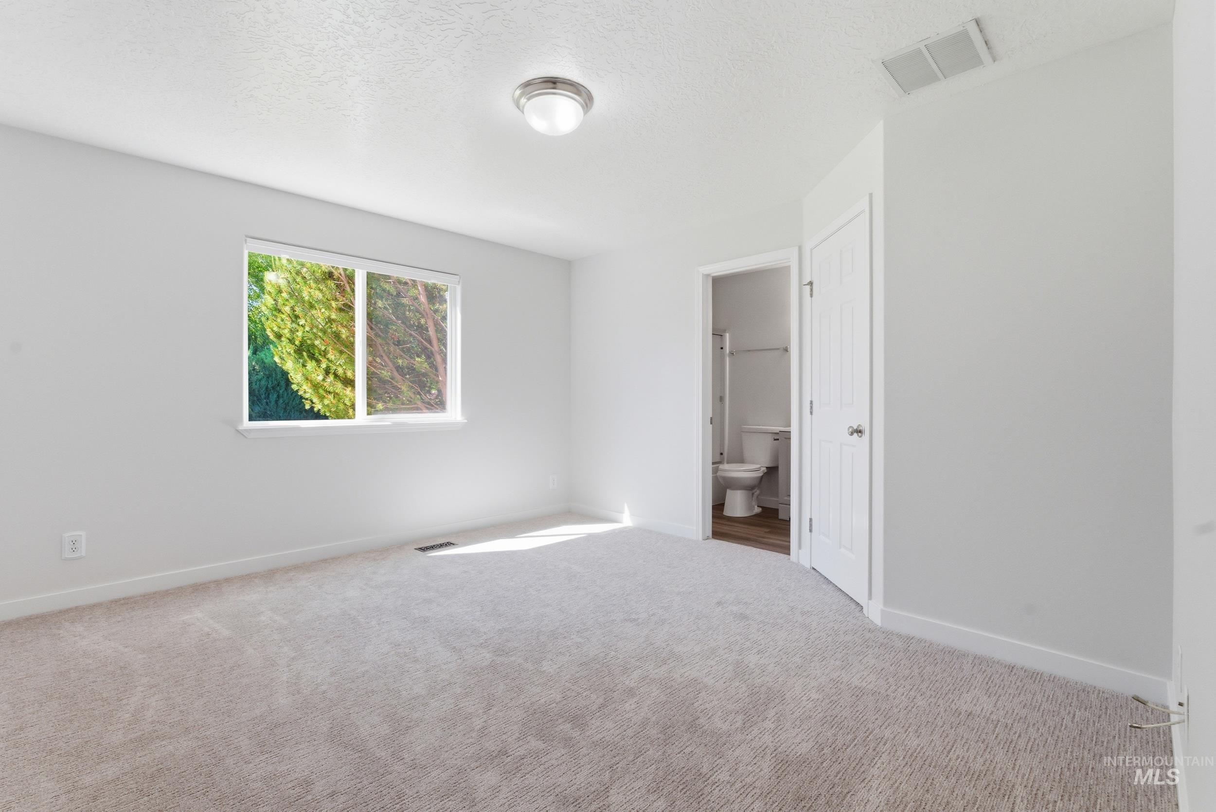 3495 Lezana, Meridian, Idaho 83642, 4 Bedrooms, 2 Bathrooms, Residential For Sale, Price $449,850,MLS 98985844