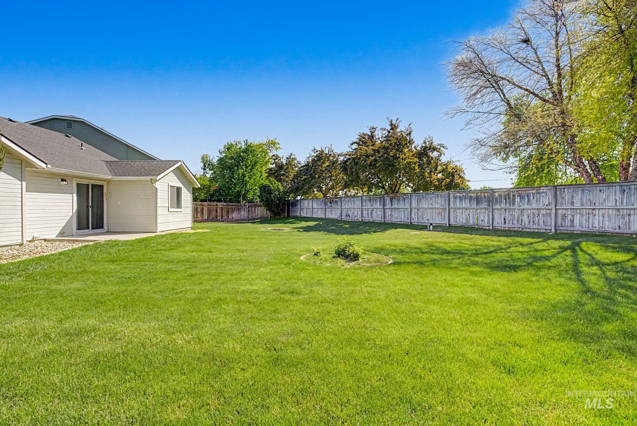 3495 Lezana, Meridian, Idaho 83642, 4 Bedrooms, 2 Bathrooms, Residential For Sale, Price $449,900,MLS 98985844