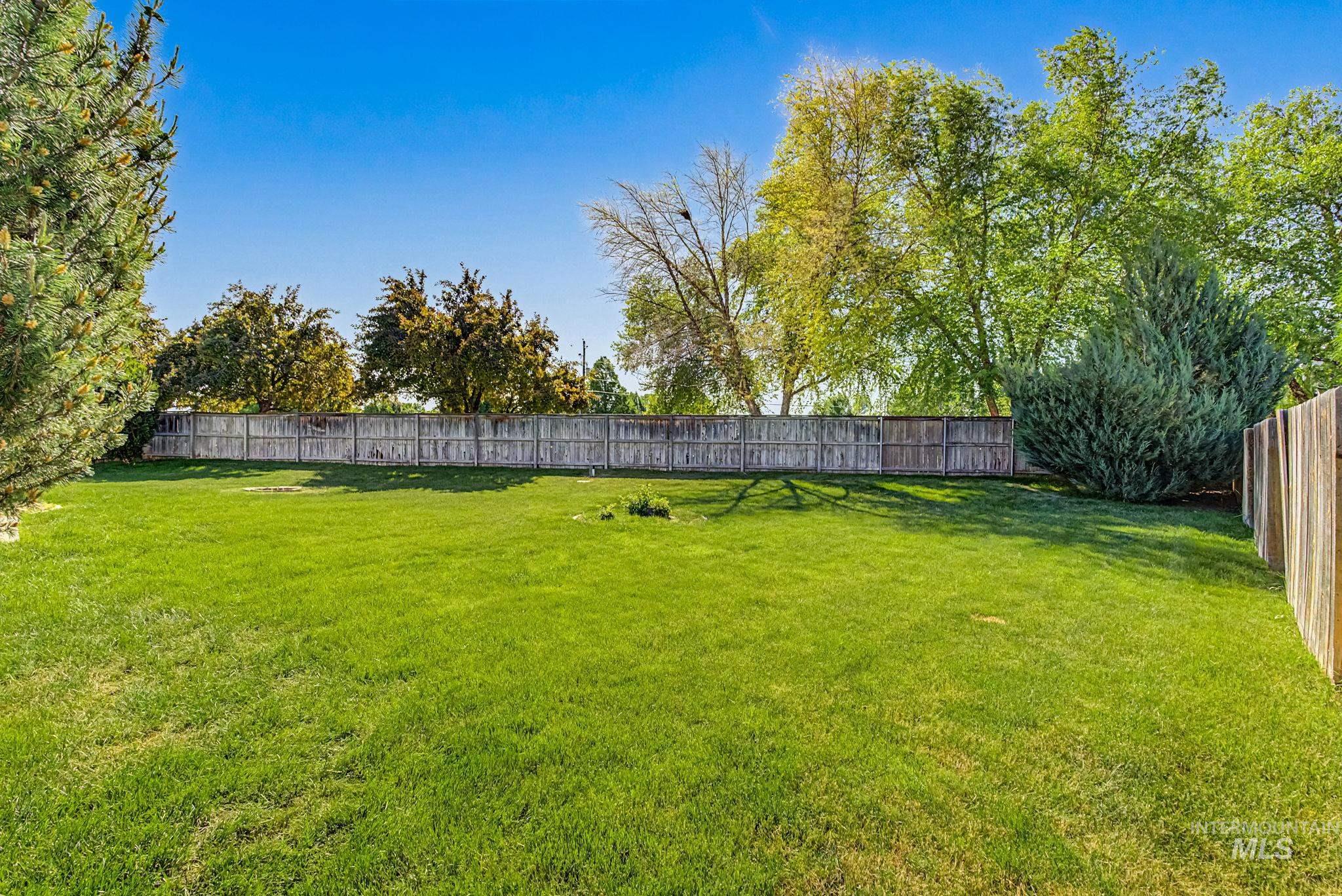 3495 Lezana, Meridian, Idaho 83642, 4 Bedrooms, 2 Bathrooms, Residential For Sale, Price $449,900,MLS 98985844