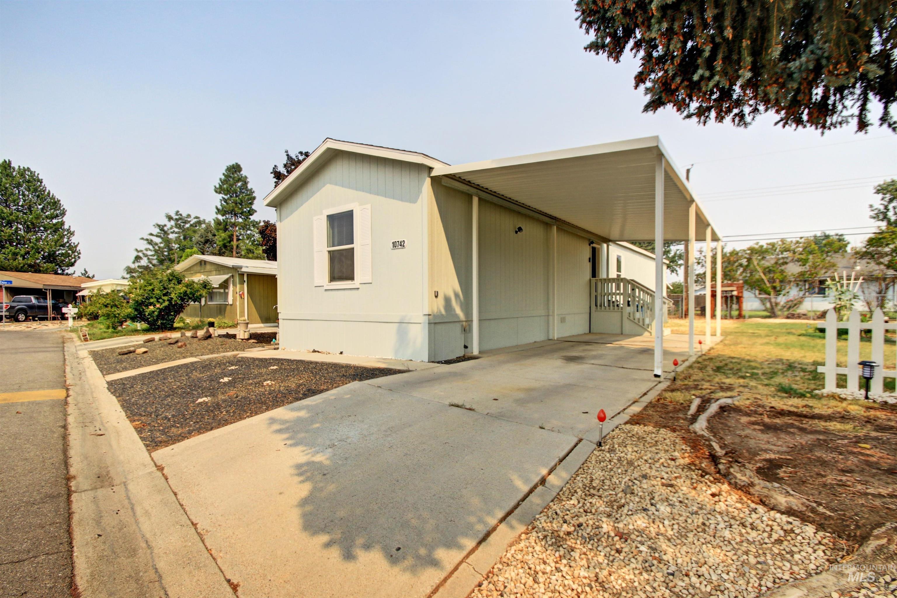 10742 W Ardyce Ln, Boise, Idaho 83713, 2 Bedrooms, 2 Bathrooms, Residential For Sale, Price $92,000,MLS 98985845