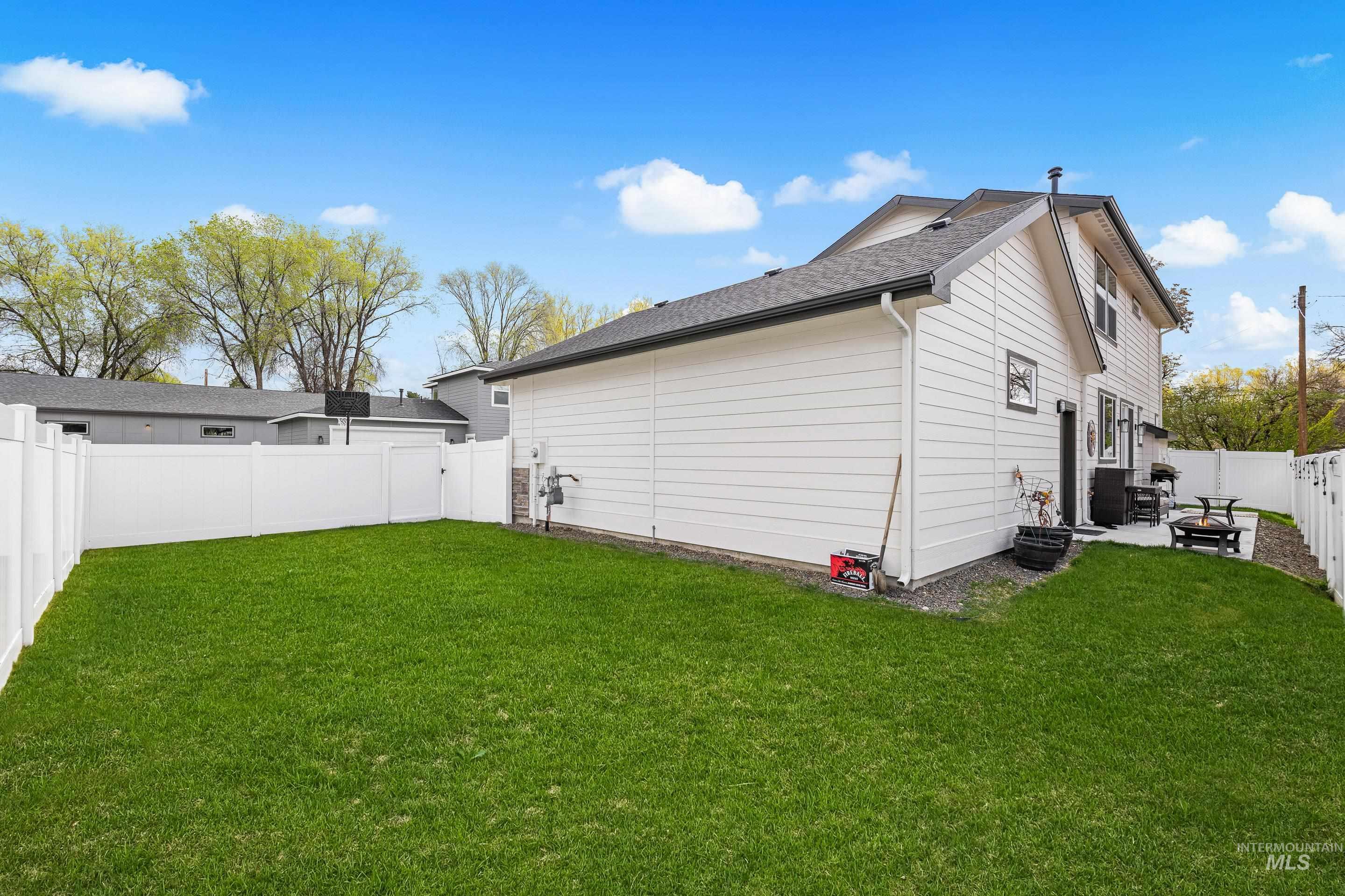 10418 W Shields Ave, Garden City, Idaho 83714, 3 Bedrooms, 2.5 Bathrooms, Residential For Sale, Price $589,900,MLS 98985846