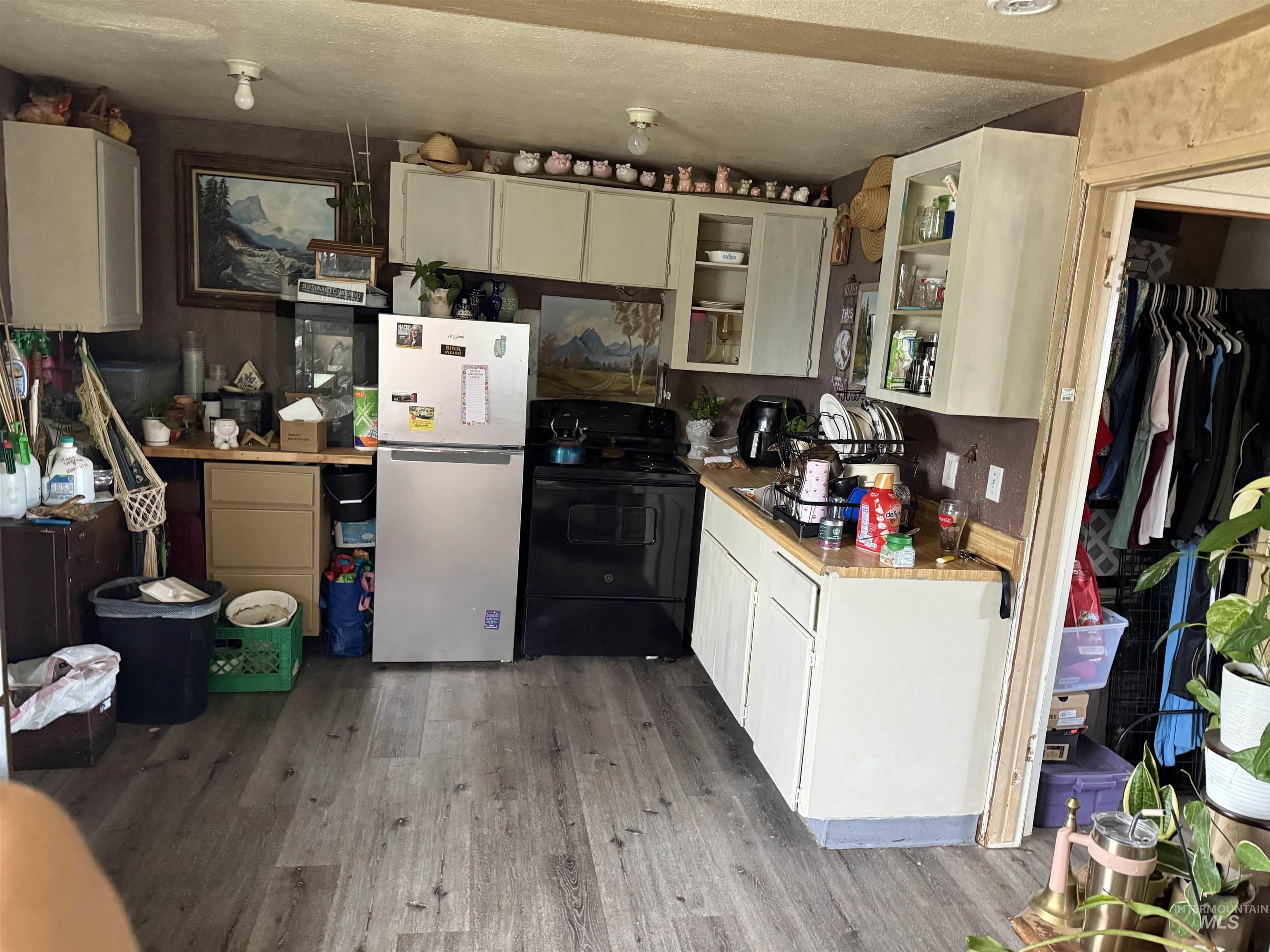 766 SE 4th Street, Ontario, Oregon 97914, 1 Bedroom, 1 Bathroom, Residential Income For Sale, Price $185,000, 98985848