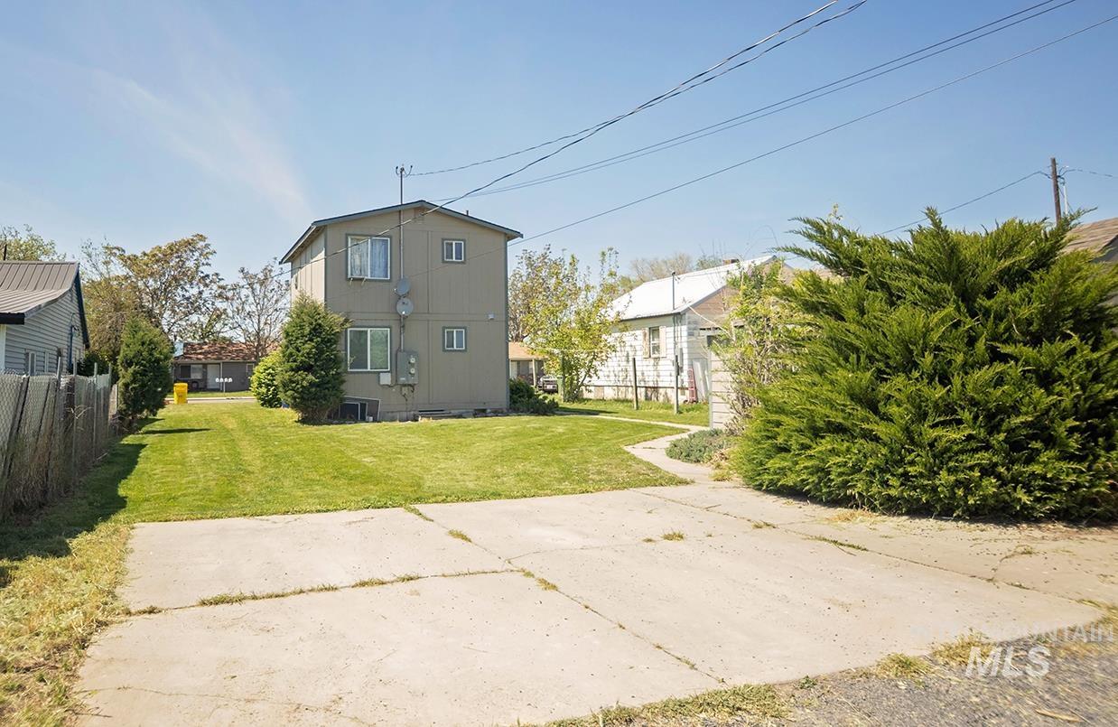 766 SE 4th Street, Ontario, Oregon 97914, 1 Bedroom, 1 Bathroom, Residential Income For Sale, Price $185,000, 98985848