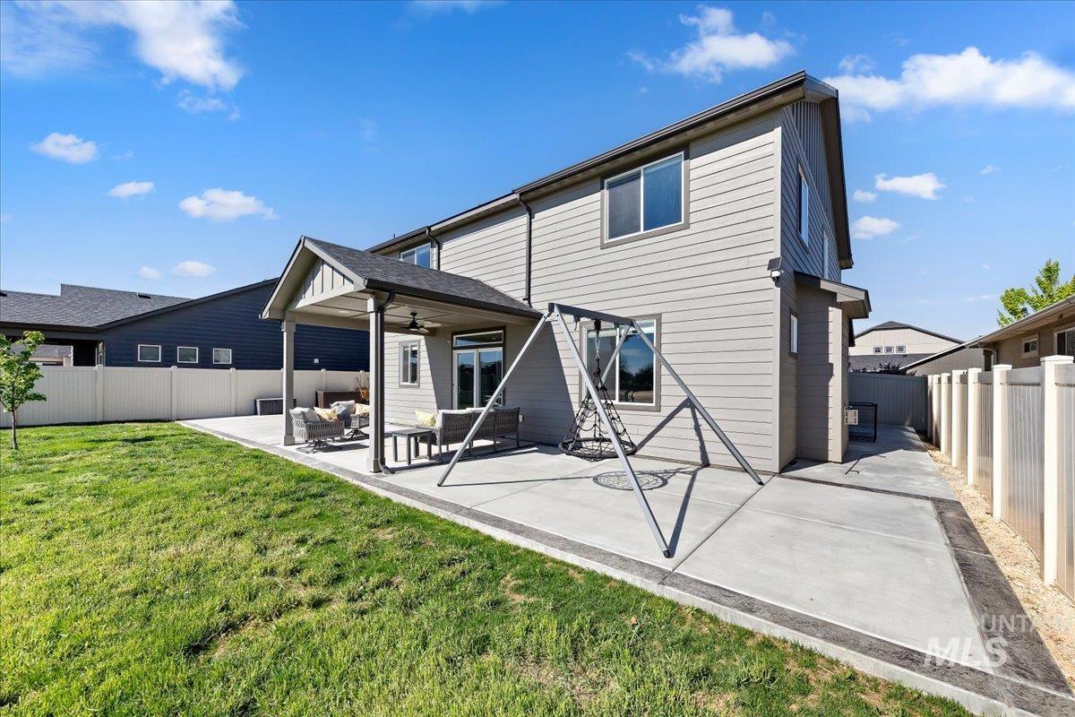 1306 N Warm River Ave, Kuna, Idaho 83634, 5 Bedrooms, 2.5 Bathrooms, Residential For Sale, Price $525,000,MLS 98985849