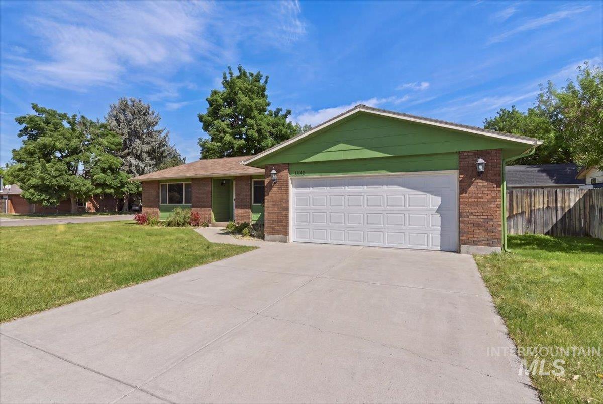 11142 W Richey Ct, Boise, Idaho 83713, 3 Bedrooms, 2 Bathrooms, Residential For Sale, Price $419,000,MLS 98985850