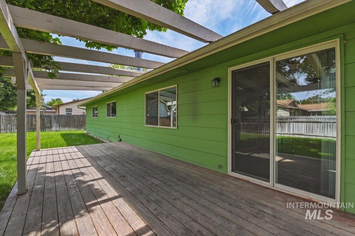 11142 W Richey Ct, Boise, Idaho 83713, 3 Bedrooms, 2 Bathrooms, Residential For Sale, Price $419,000,MLS 98985850