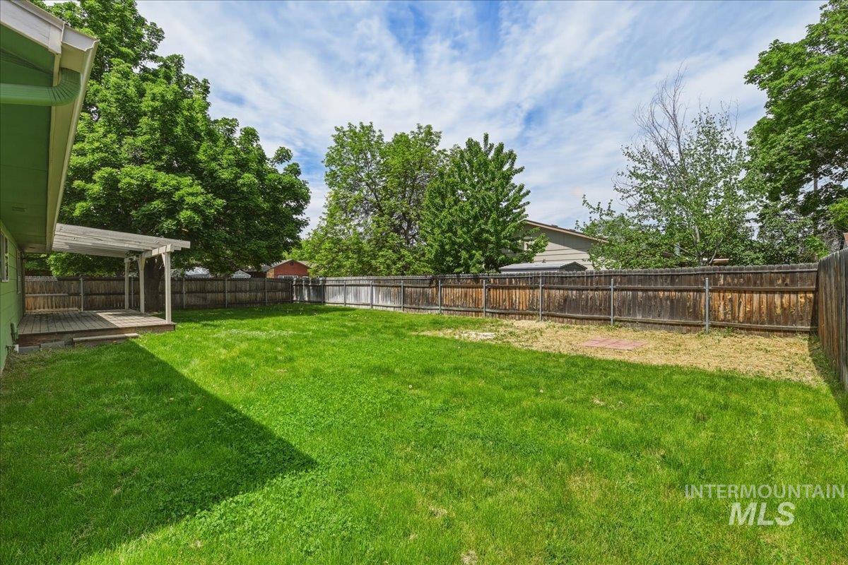 11142 W Richey Ct, Boise, Idaho 83713, 3 Bedrooms, 2 Bathrooms, Residential For Sale, Price $419,000,MLS 98985850