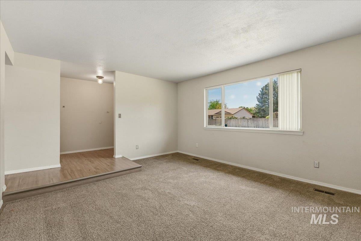 11142 W Richey Ct, Boise, Idaho 83713, 3 Bedrooms, 2 Bathrooms, Residential For Sale, Price $419,000,MLS 98985850