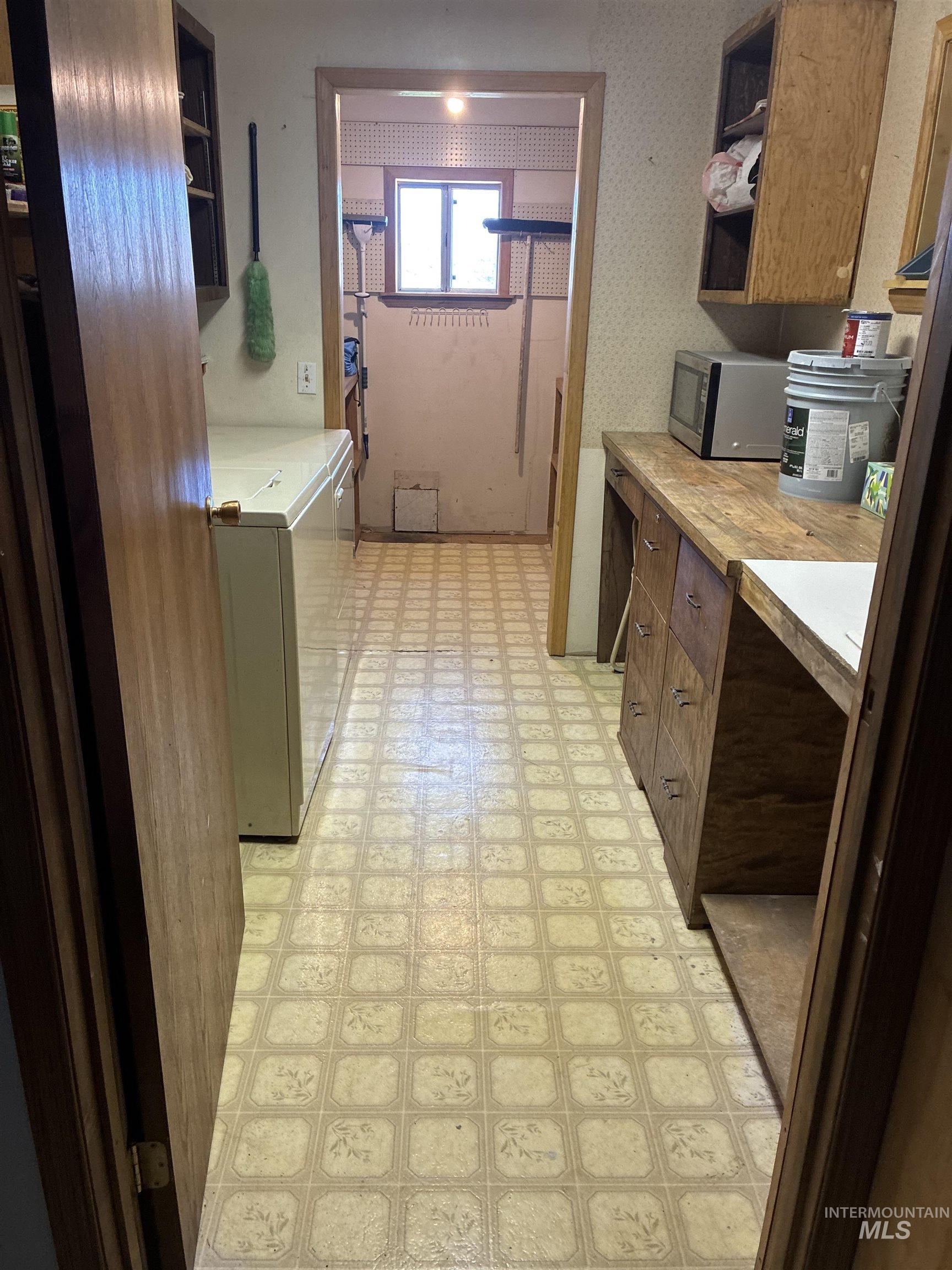 510 E Main St., Craigmont, Idaho 83523, 2 Bedrooms, 2 Bathrooms, Residential For Sale, Price $230,000,MLS 98985851