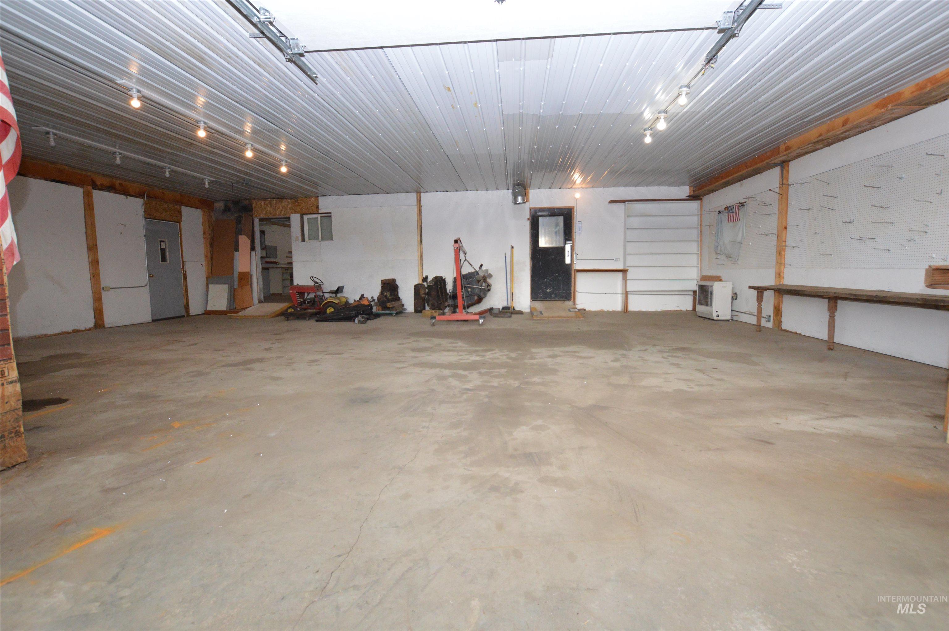 510 E Main St., Craigmont, Idaho 83523, 2 Bedrooms, 2 Bathrooms, Residential For Sale, Price $230,000,MLS 98985851