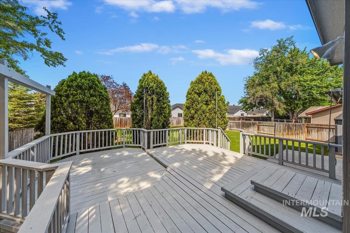 6029 N Oliver Ave, Boise, Idaho 83714, 3 Bedrooms, 2.5 Bathrooms, Residential For Sale, Price $599,900,MLS 98985852