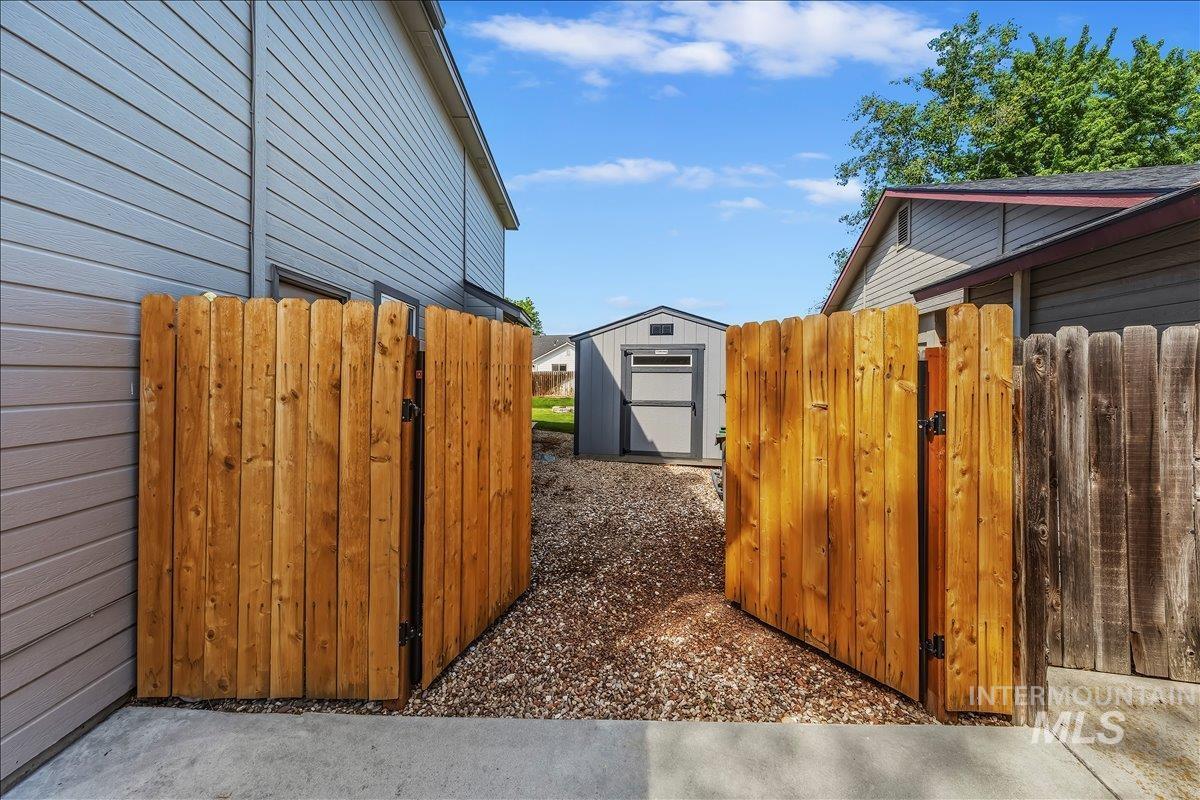 6029 N Oliver Ave, Boise, Idaho 83714, 3 Bedrooms, 2.5 Bathrooms, Residential For Sale, Price $599,900,MLS 98985852