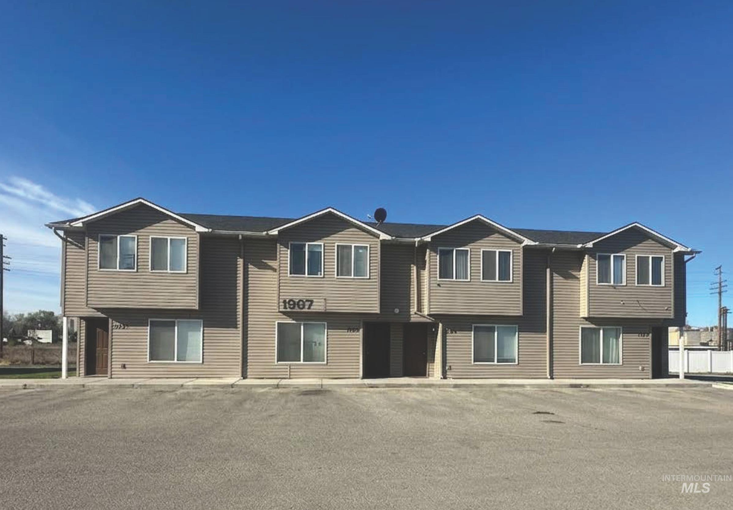 1907 E Railroad Street, Nampa, Idaho 83687, Residential Income For Sale, Price $799,000,MLS 98985861