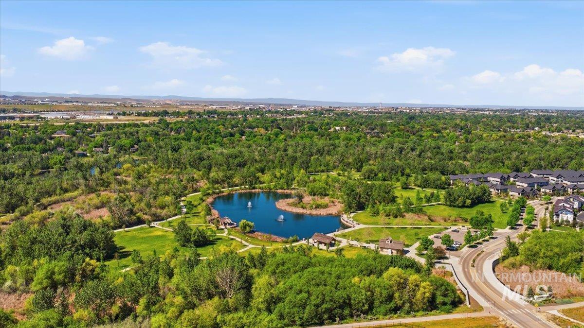 2861 S Honeycomb Way, Boise, Idaho 83716, 3 Bedrooms, 2.5 Bathrooms, Residential For Sale, Price $875,000,MLS 98985864