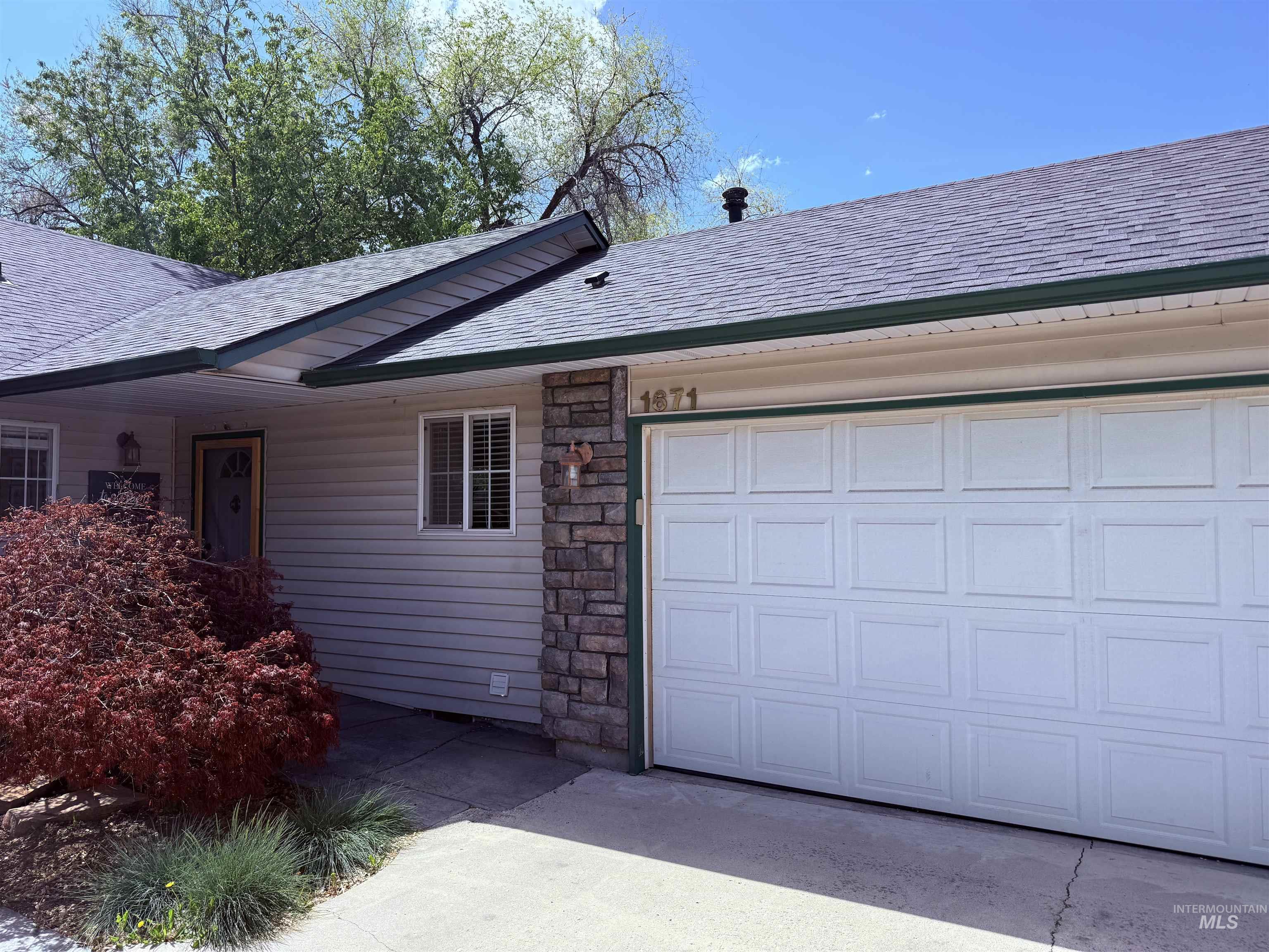 1671 S Annett St, Boise, Idaho 83705, 3 Bedrooms, 2 Bathrooms, Residential For Sale, Price $424,990,MLS 98985867