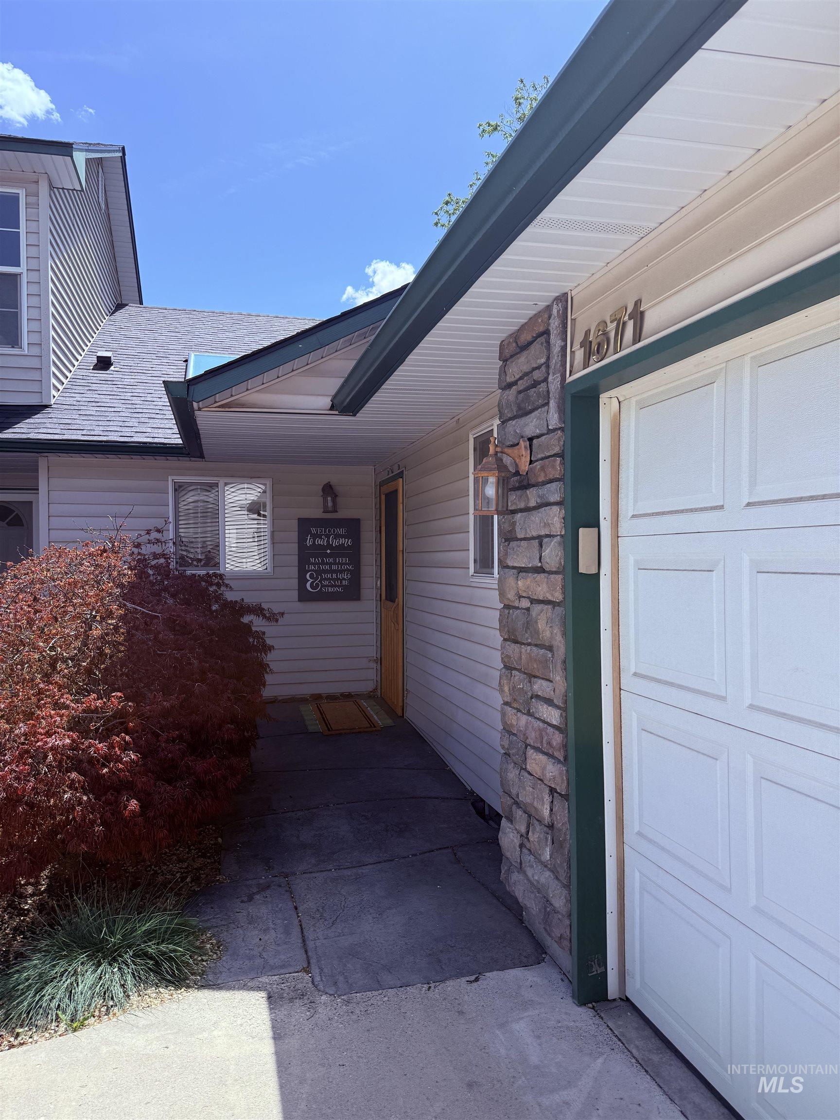 1671 S Annett St, Boise, Idaho 83705, 3 Bedrooms, 2 Bathrooms, Residential For Sale, Price $424,990,MLS 98985867