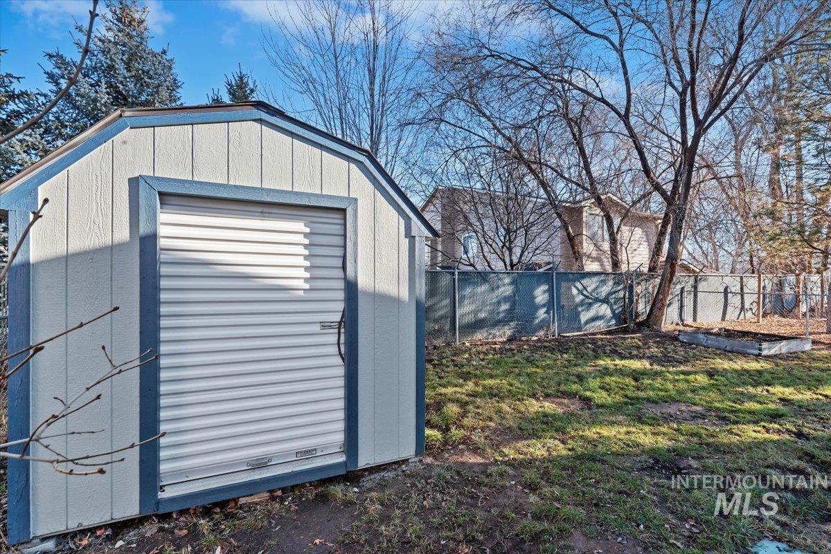 1224 N Meadowland Ln, Boise, Idaho 83713, 3 Bedrooms, 2 Bathrooms, Residential For Sale, Price $100,000,MLS 98985869