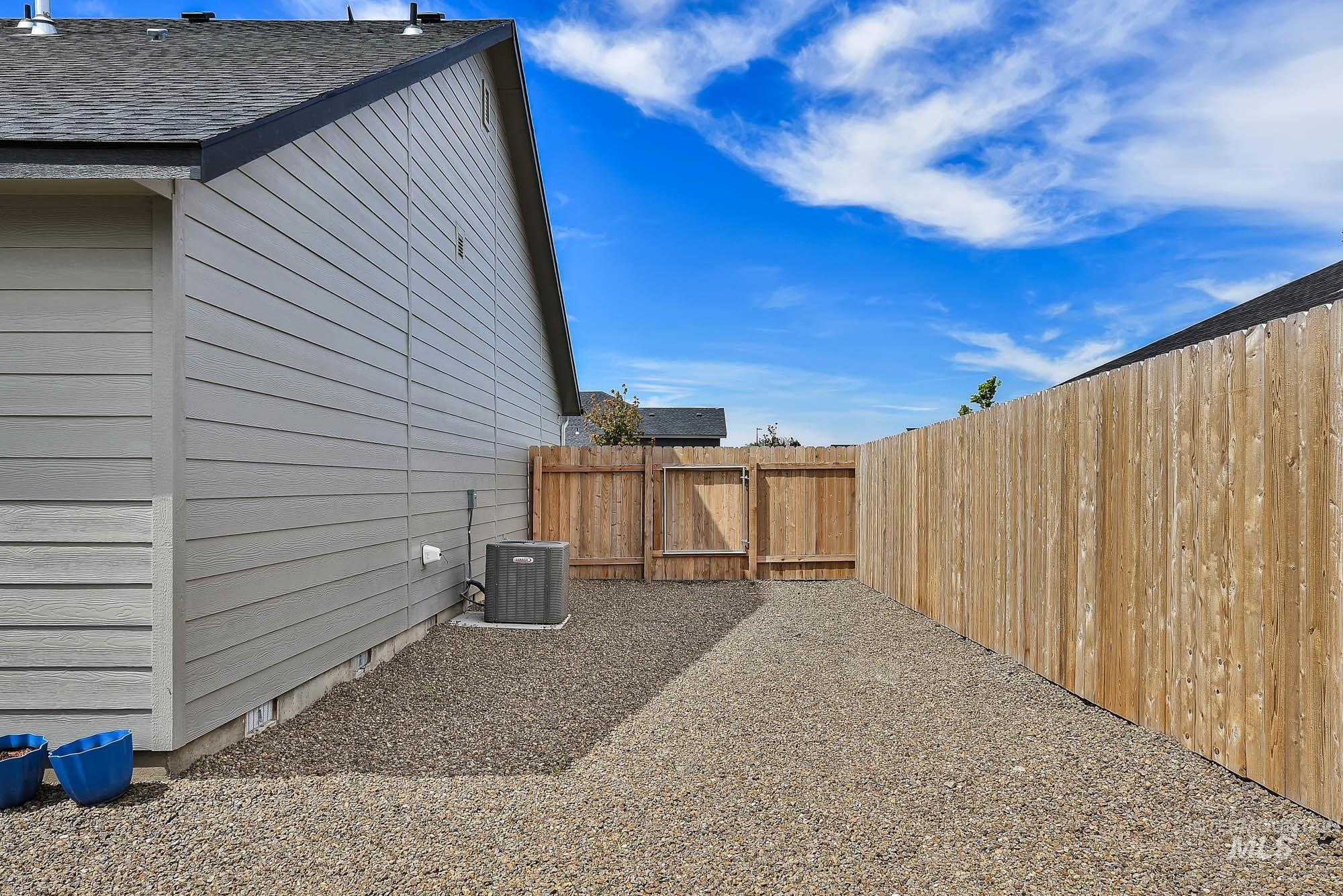 1870 N Thunderbolt St, Mountain Home, Idaho 83647, 3 Bedrooms, 2 Bathrooms, Residential For Sale, Price $352,000,MLS 98985872