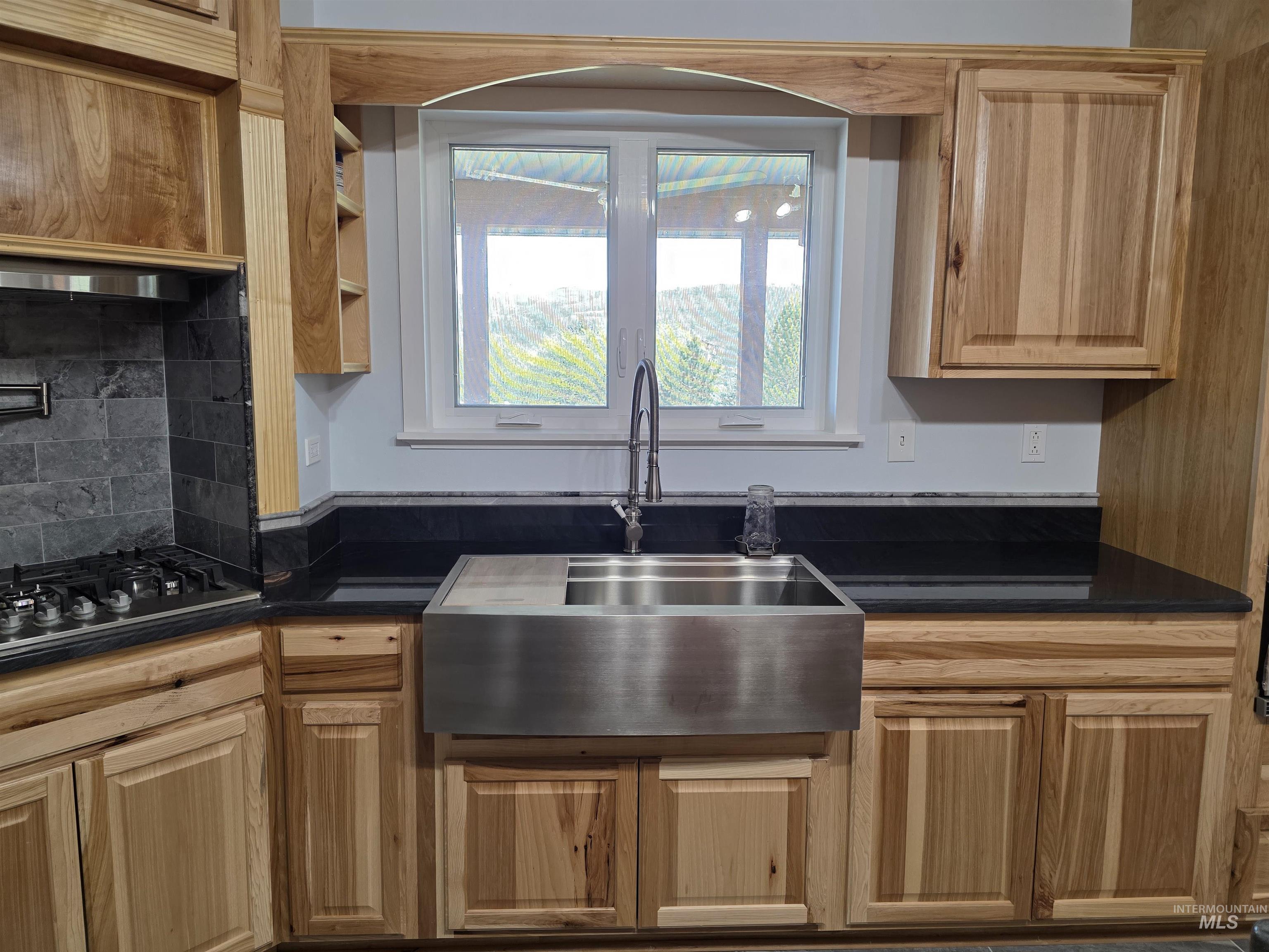 107 Pine Rd, Kamiah, Idaho 83536, 3 Bedrooms, 3 Bathrooms, Residential For Sale, Price $650,000,MLS 98985873