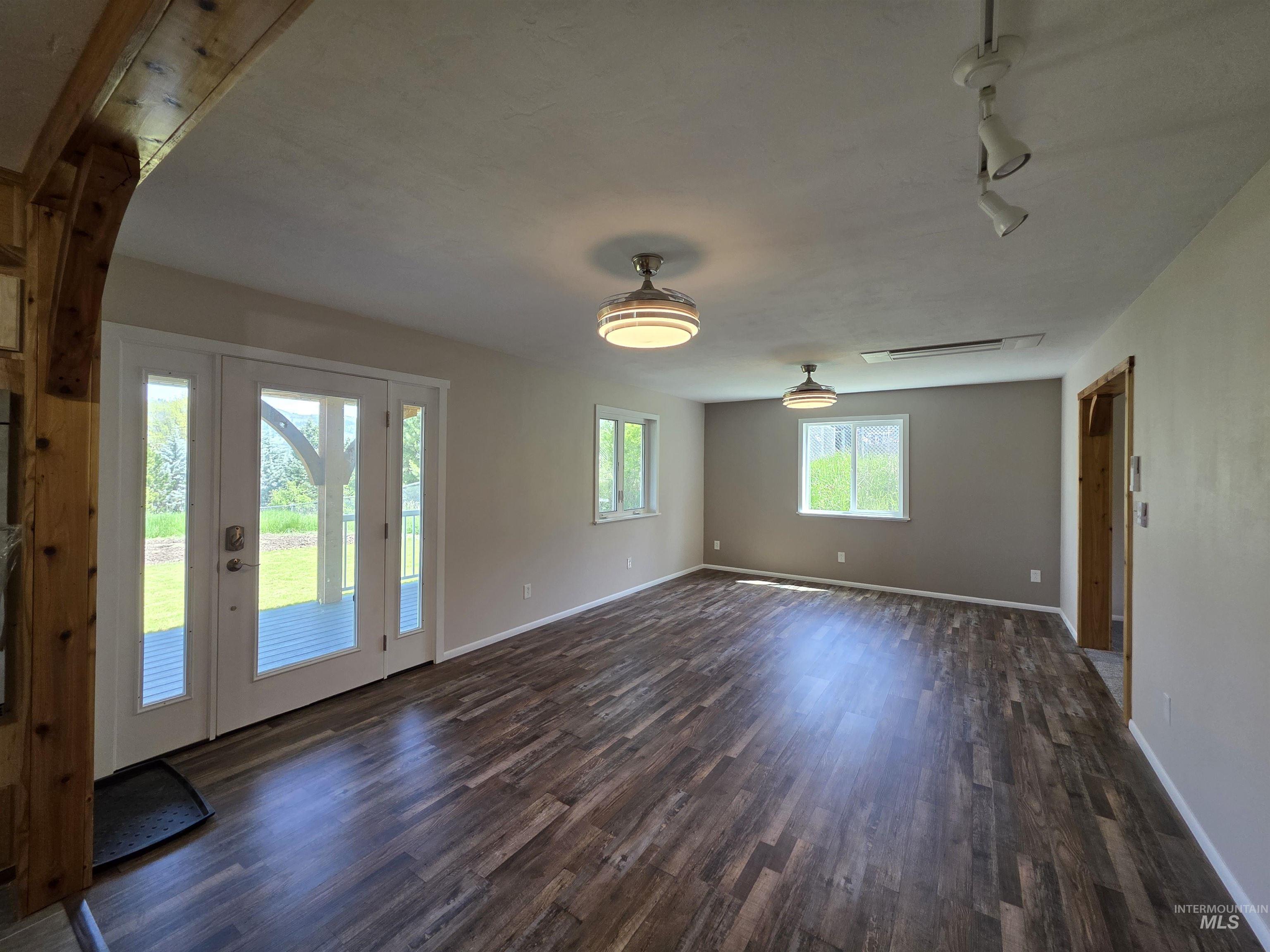 107 Pine Rd, Kamiah, Idaho 83536, 3 Bedrooms, 3 Bathrooms, Residential For Sale, Price $650,000,MLS 98985873