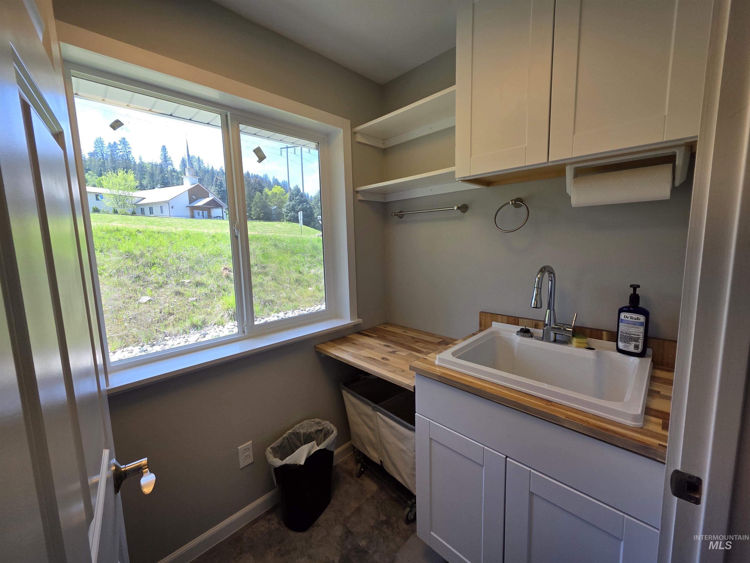 107 Pine Rd, Kamiah, Idaho 83536, 3 Bedrooms, 3 Bathrooms, Residential For Sale, Price $650,000,MLS 98985873