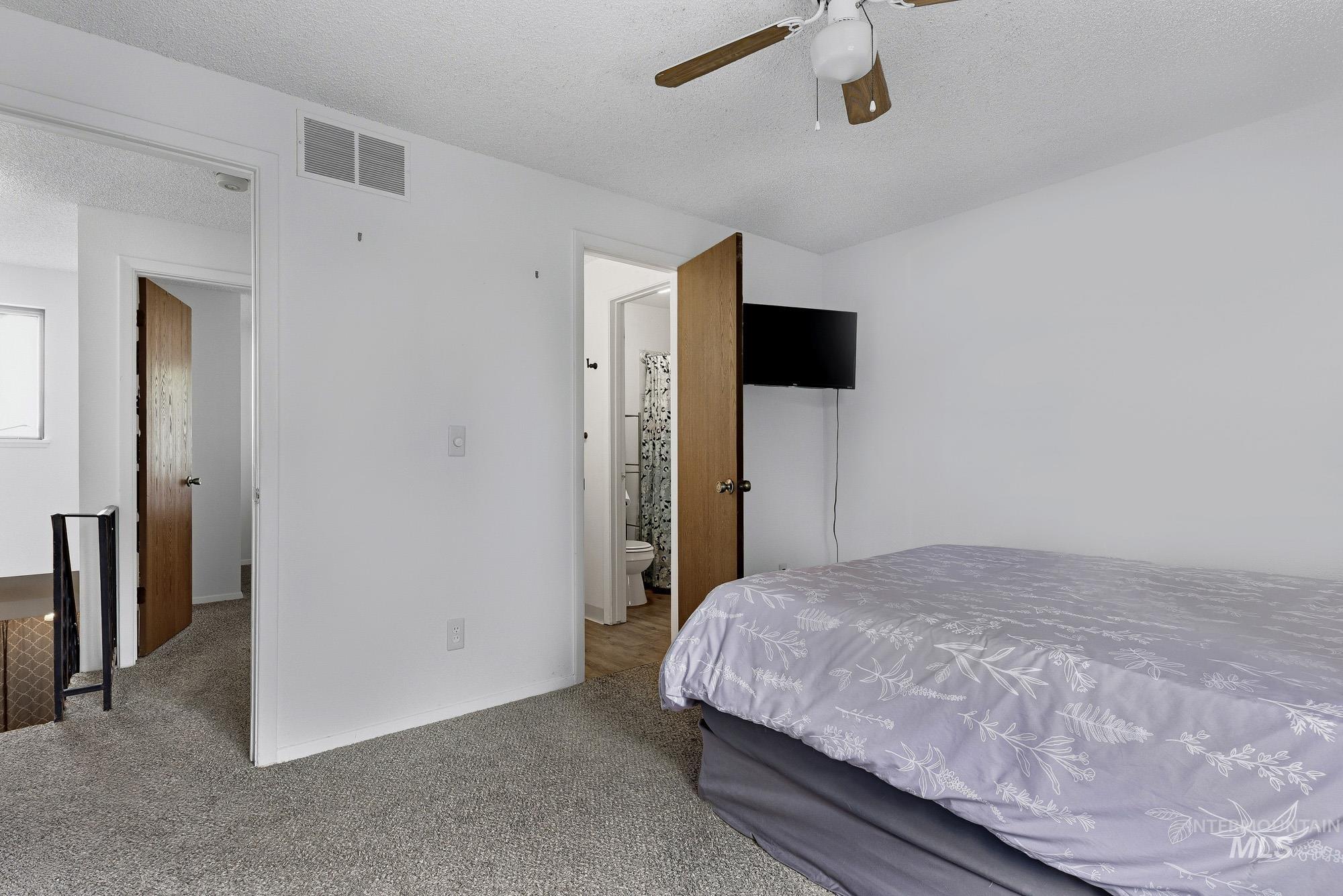 691 W Barret St, Meridian, Idaho 83642, 2 Bedrooms, 1.5 Bathrooms, Residential For Sale, Price $315,000,MLS 98985874