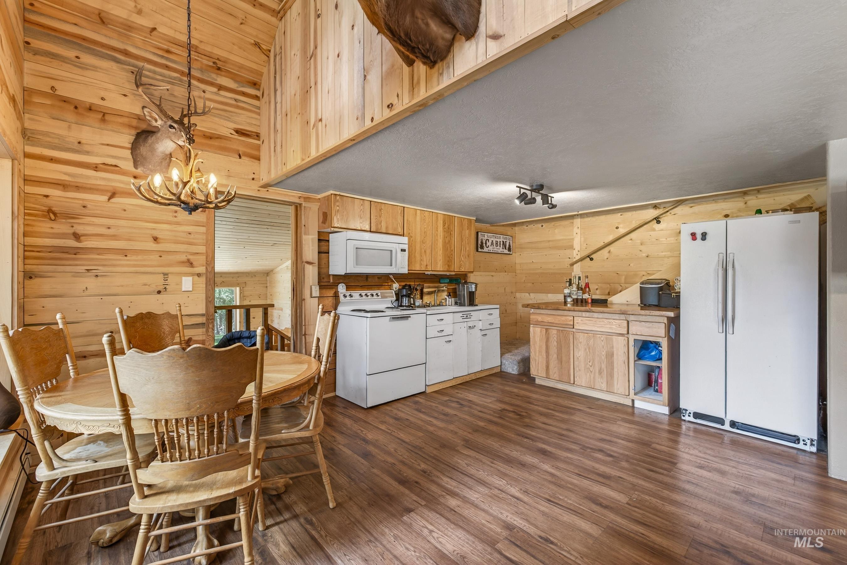 2903 Bear Paw Court, New Meadows, Idaho 83654, 2 Bedrooms, 1 Bathroom, Residential For Sale, Price $499,900,MLS 98985875