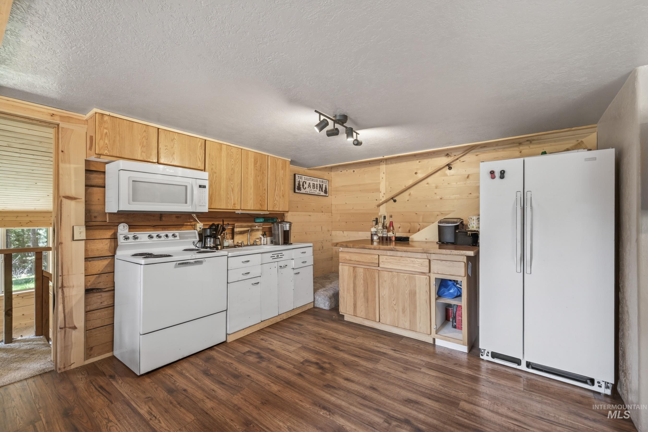 2903 Bear Paw Court, New Meadows, Idaho 83654, 2 Bedrooms, 1 Bathroom, Residential For Sale, Price $499,900,MLS 98985875