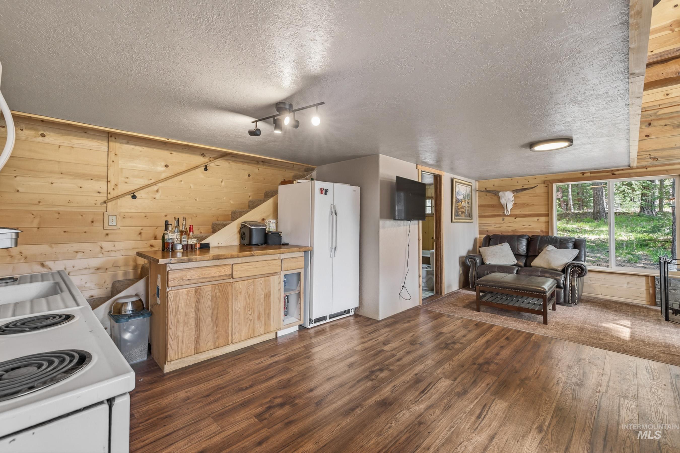 2903 Bear Paw Court, New Meadows, Idaho 83654, 2 Bedrooms, 1 Bathroom, Residential For Sale, Price $499,900,MLS 98985875