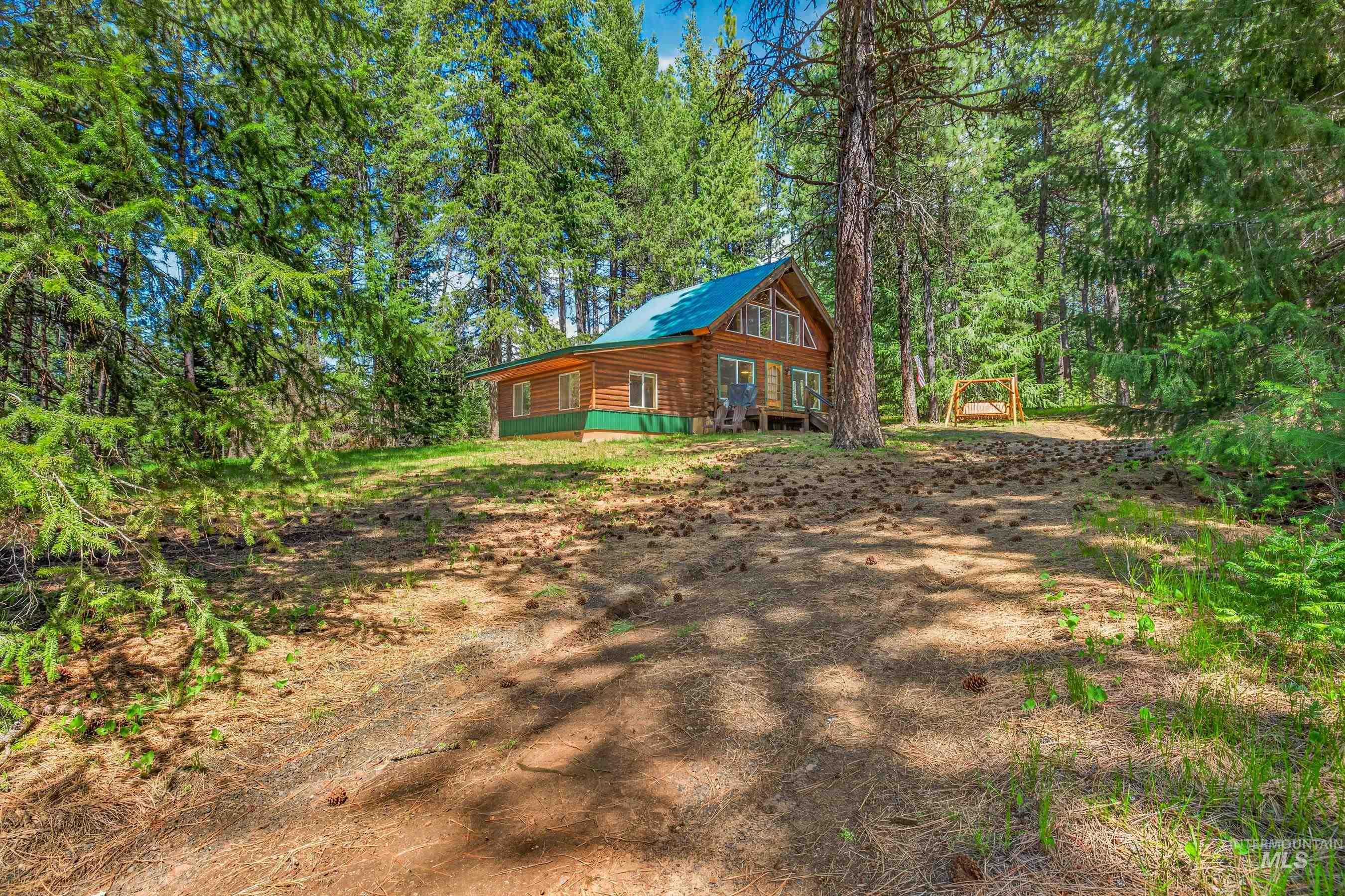 2903 Bear Paw Court, New Meadows, Idaho 83654, 2 Bedrooms, 1 Bathroom, Residential For Sale, Price $499,900,MLS 98985875