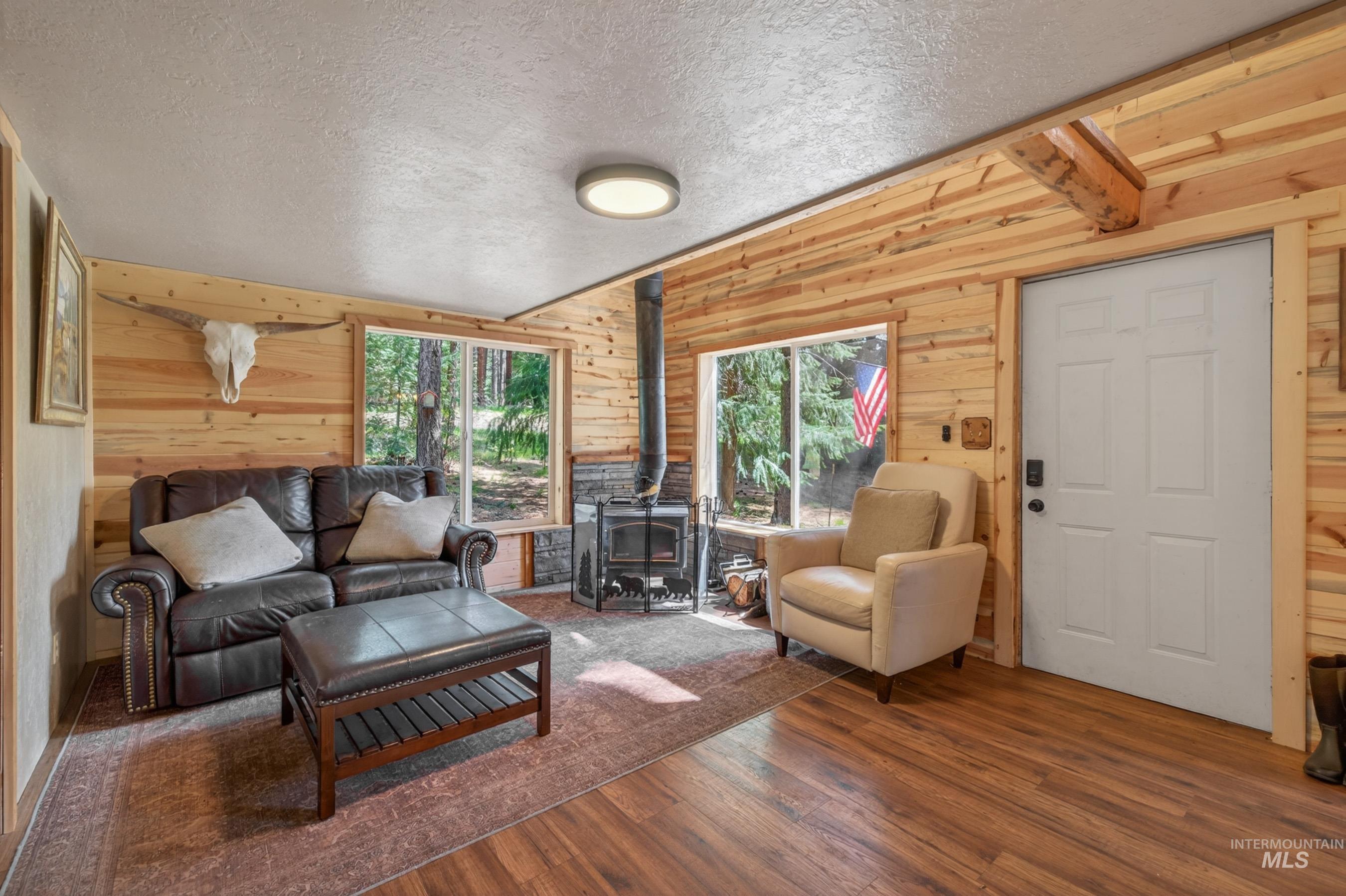 2903 Bear Paw Court, New Meadows, Idaho 83654, 2 Bedrooms, 1 Bathroom, Residential For Sale, Price $499,900,MLS 98985875